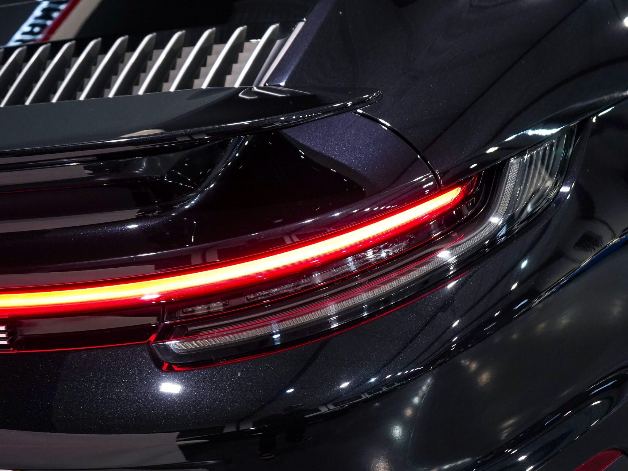 Porsche 911 view 43