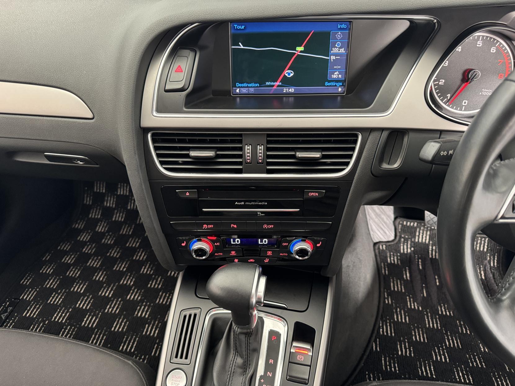 Audi A4 Avant view 66