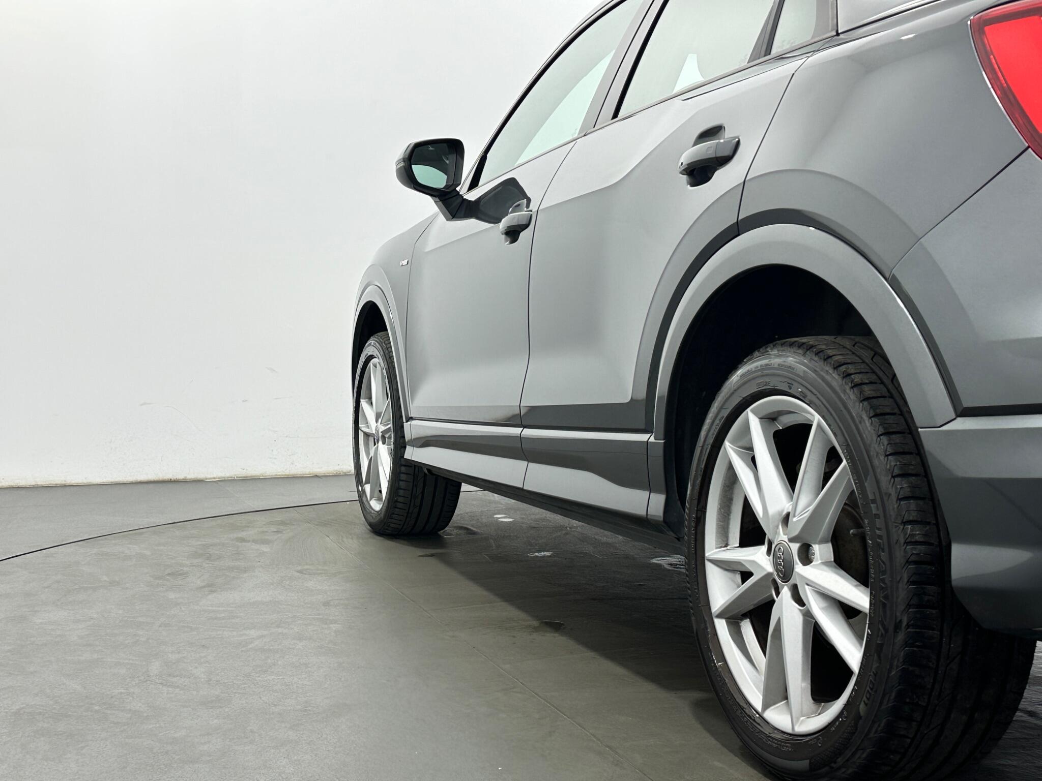 Audi Q2 view 47