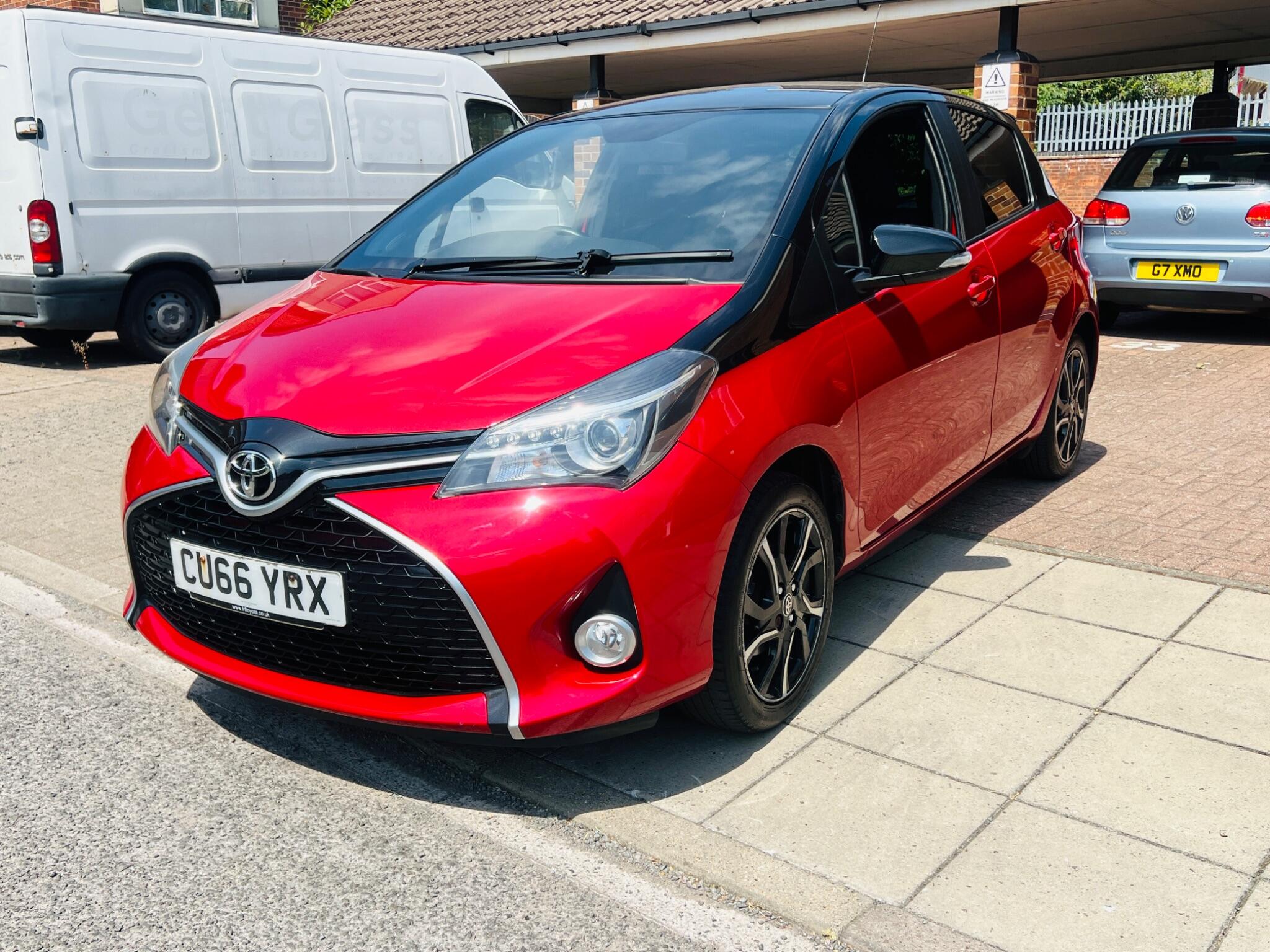 Toyota Yaris view 12