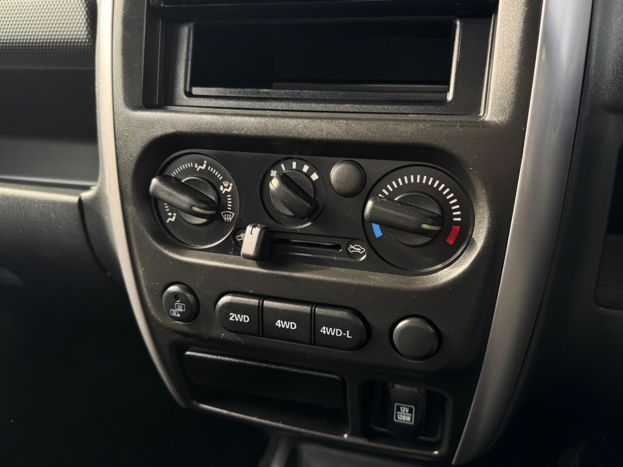 Suzuki Jimny view 31
