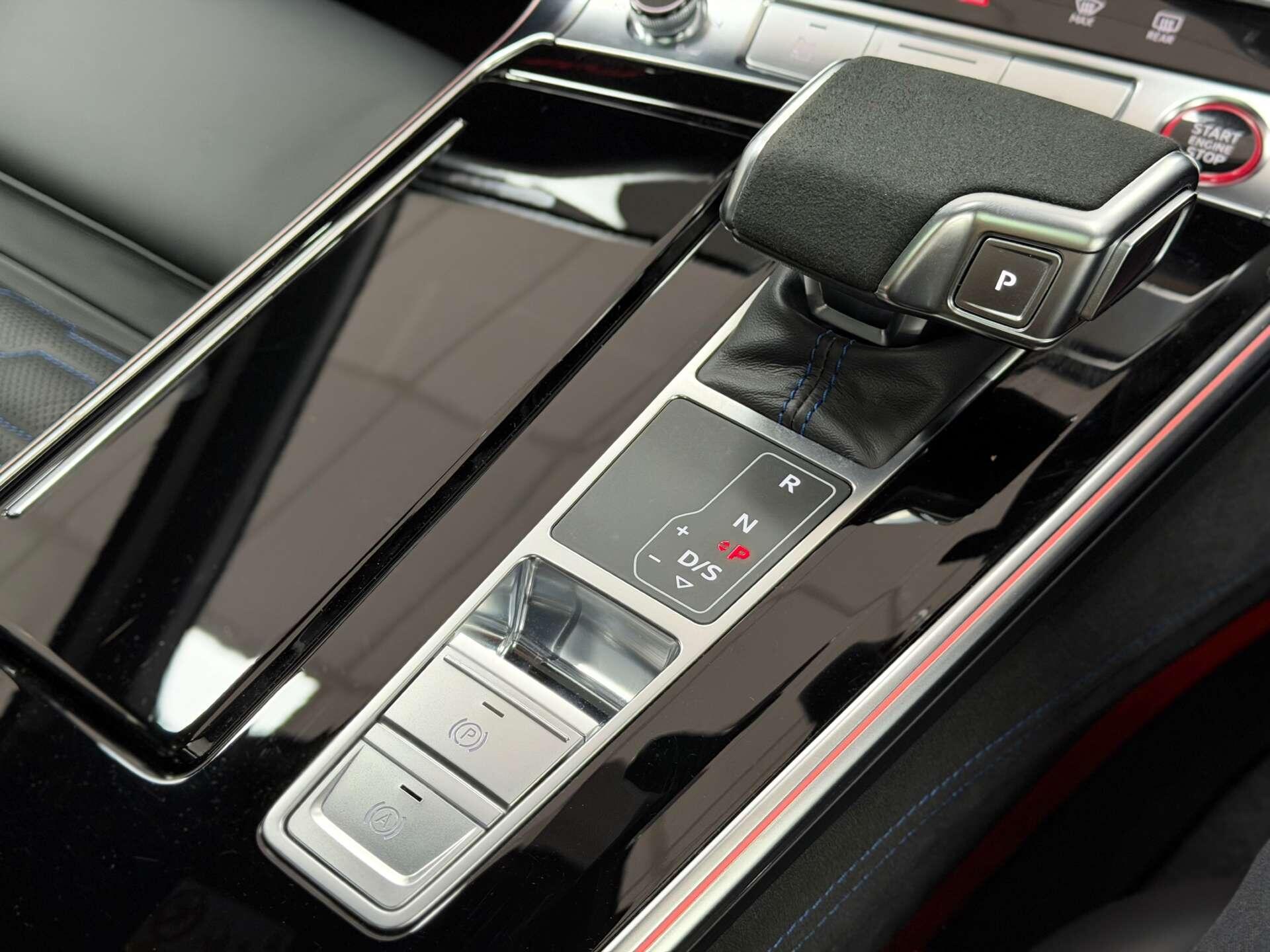 Audi RS6 view 54