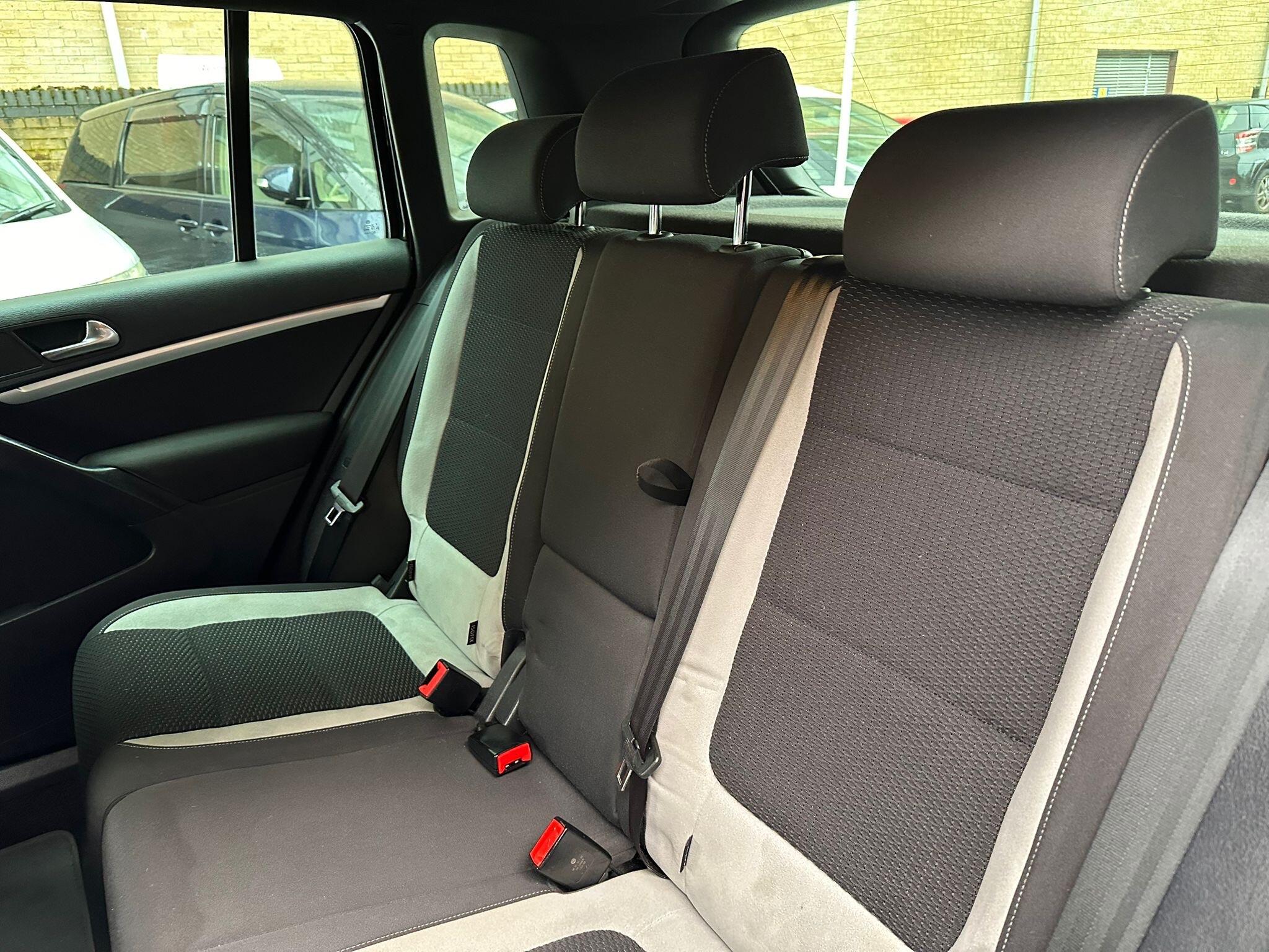 Volkswagen Tiguan view 25