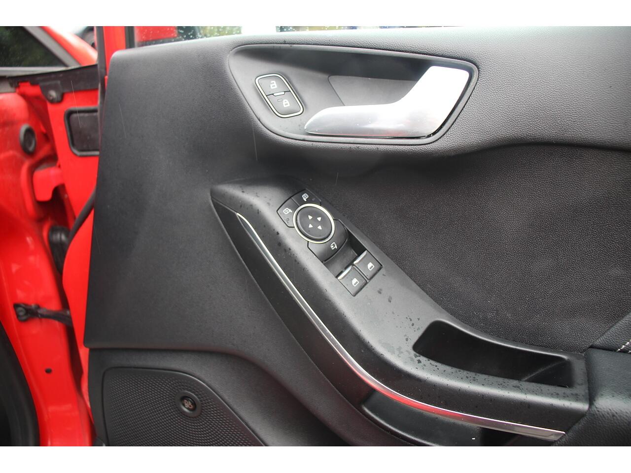 Ford Fiesta view 35