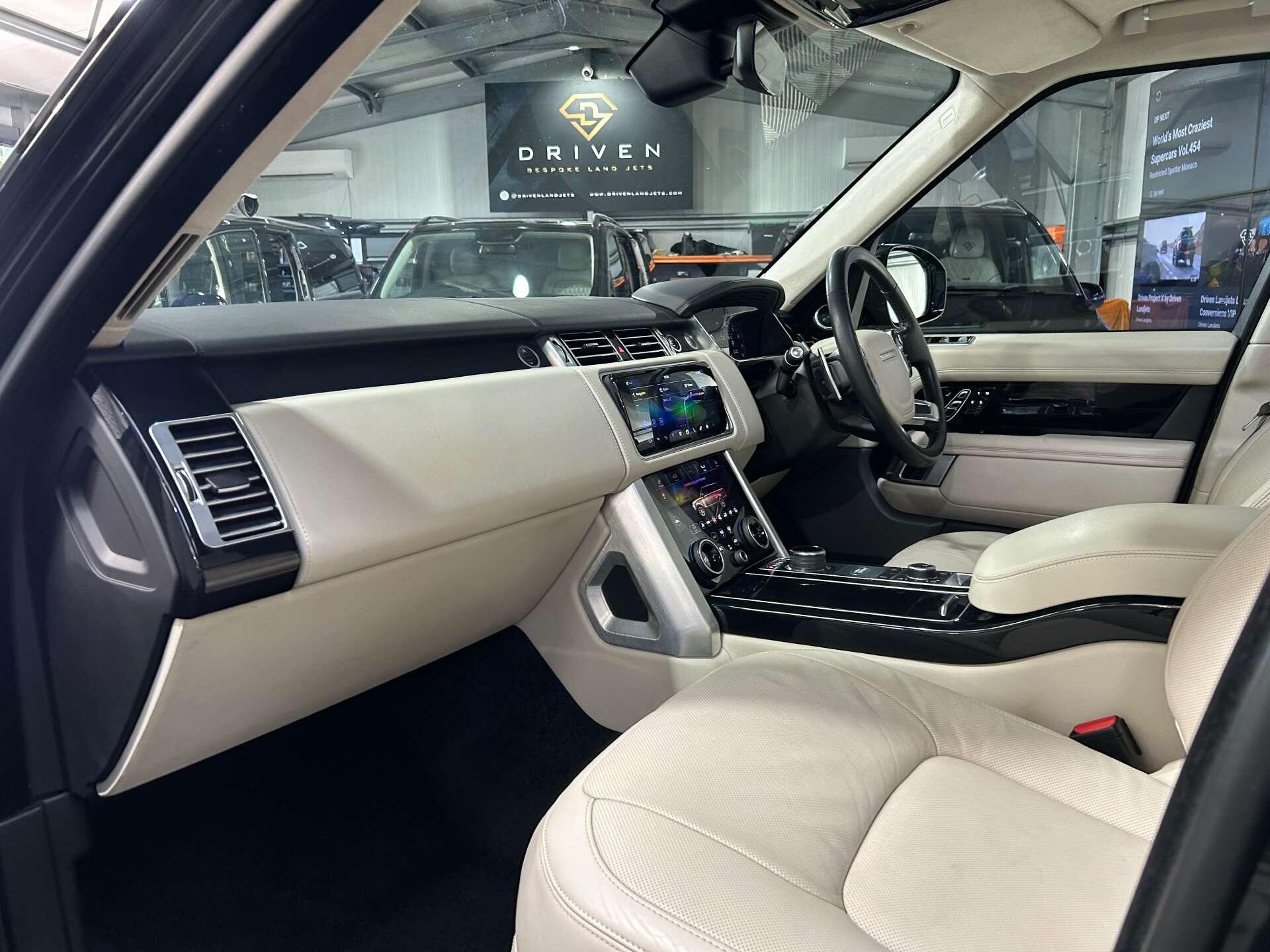 Land Rover Range Rover view 40