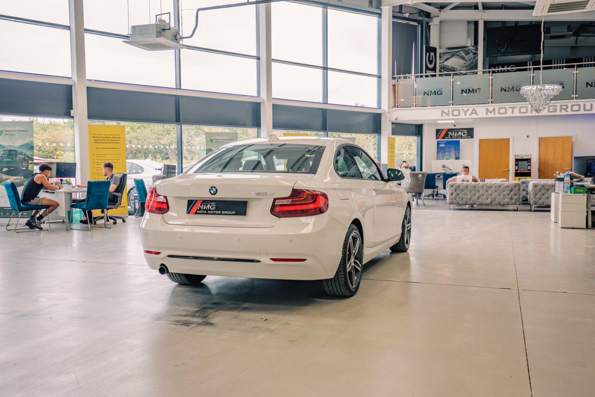 BMW 2 Series view 27