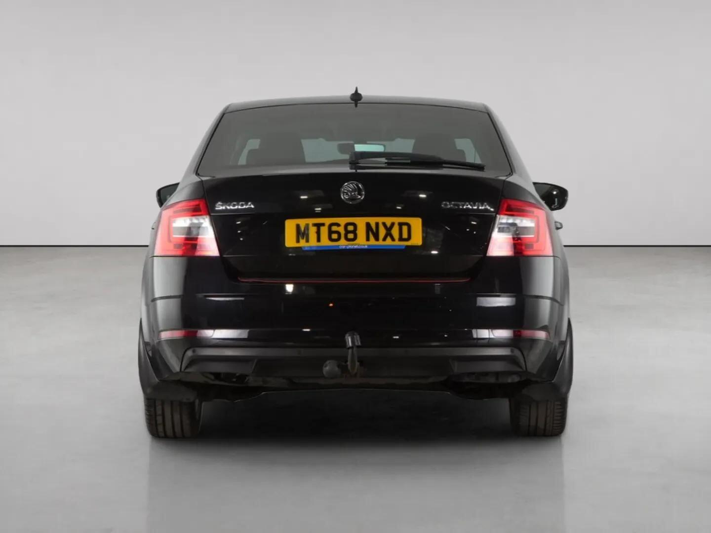 Skoda Octavia view 6
