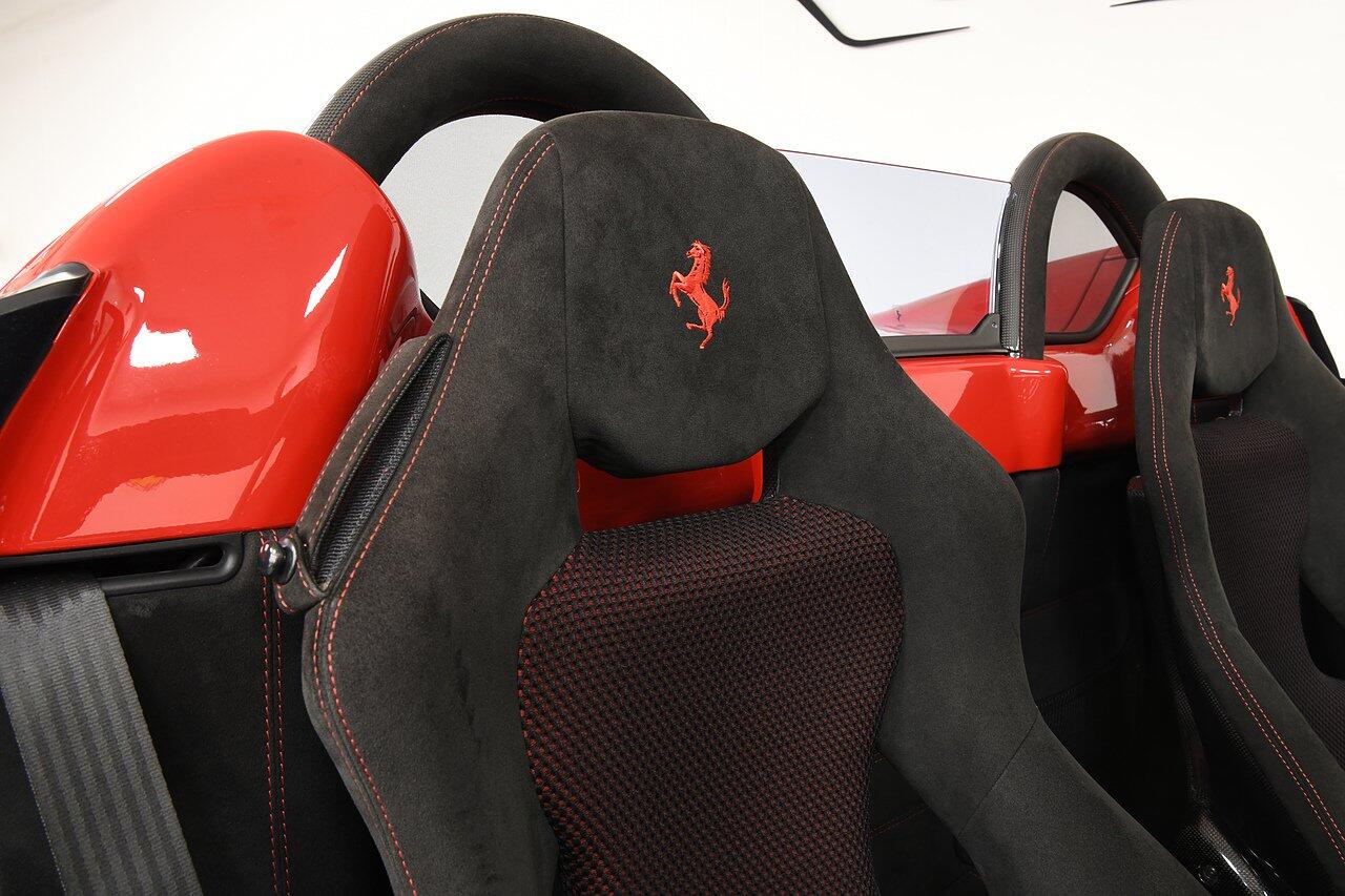 Ferrari F430 view 9