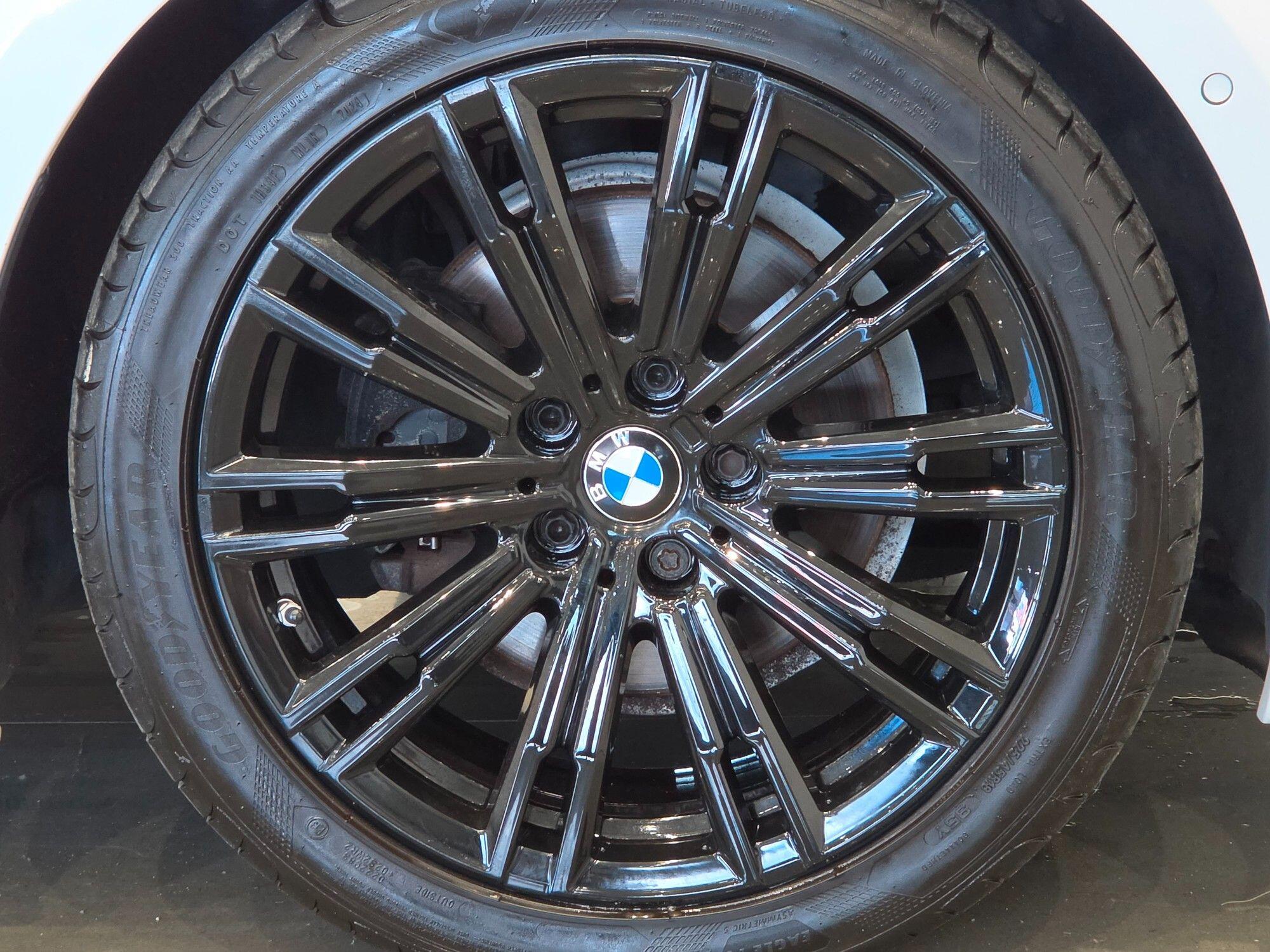 BMW 3 Series view 47