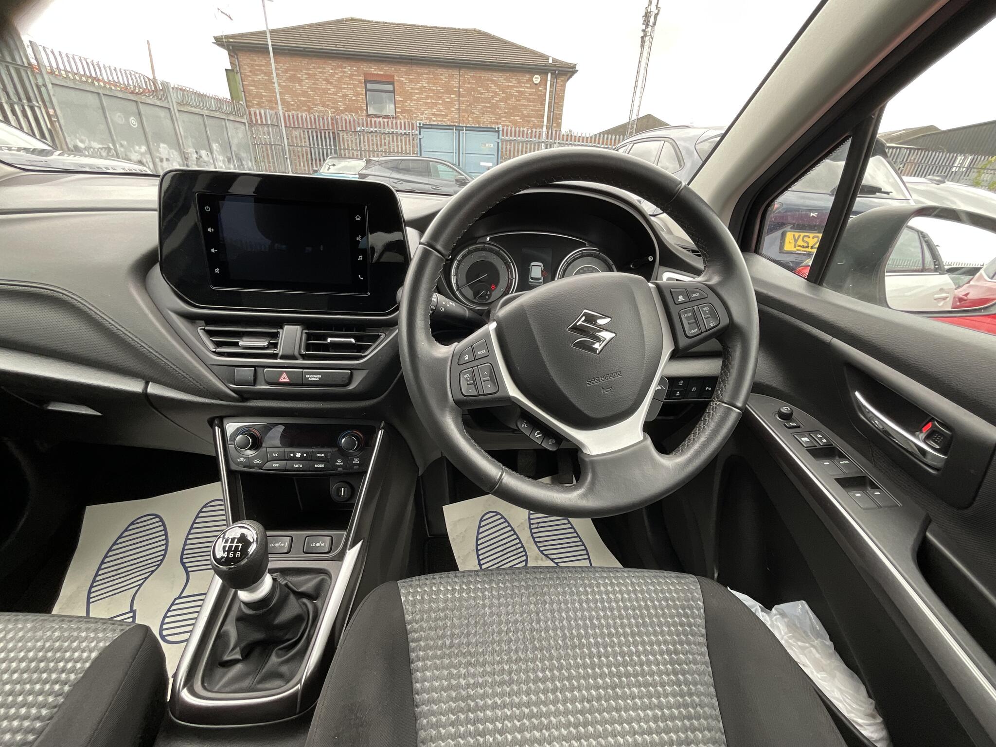 Suzuki S-Cross view 6