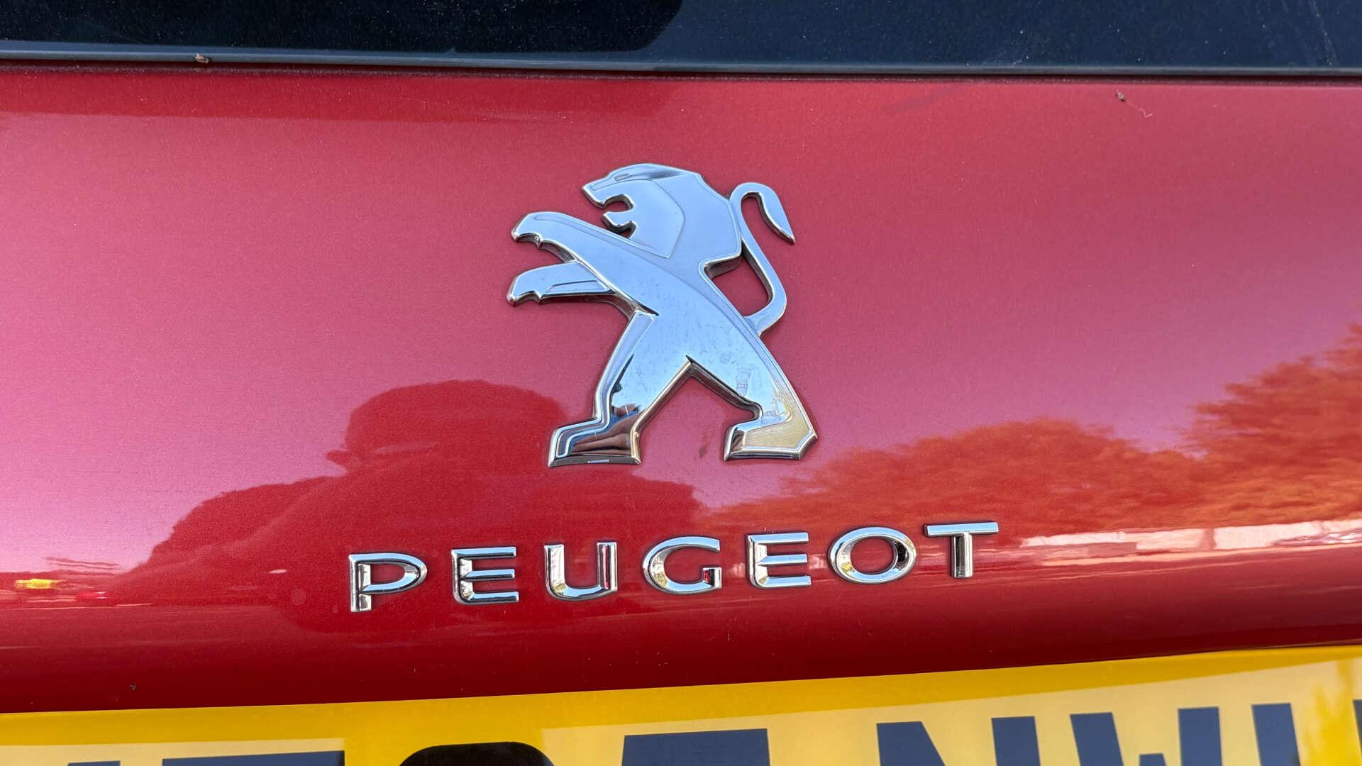 Peugeot 2008 view 46