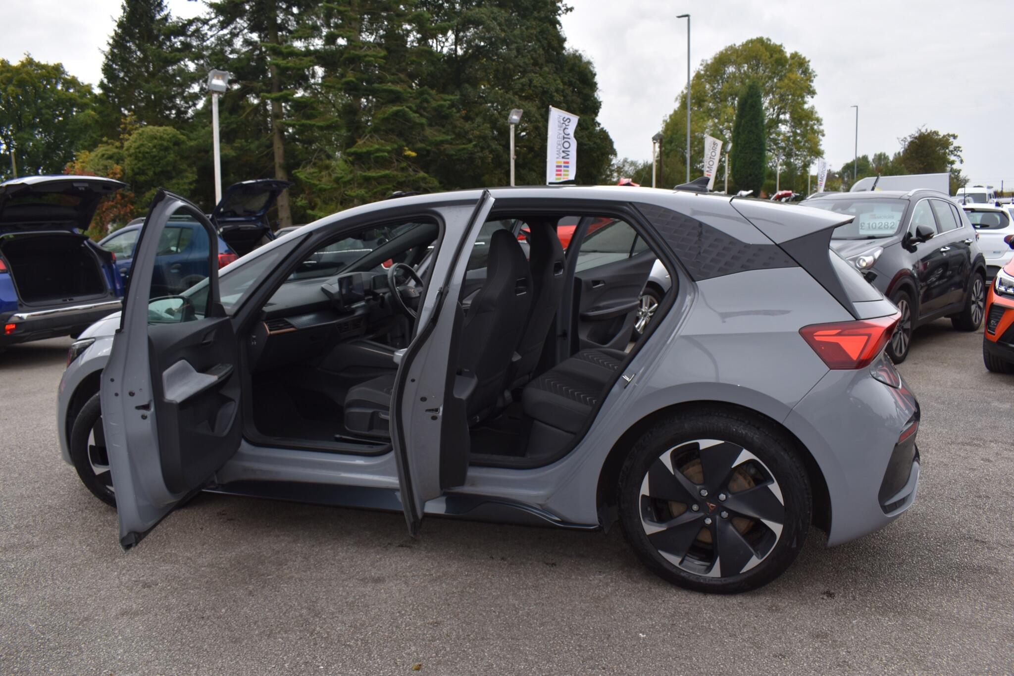 Born - 58kWh V2 Auto 5dr - Image 15