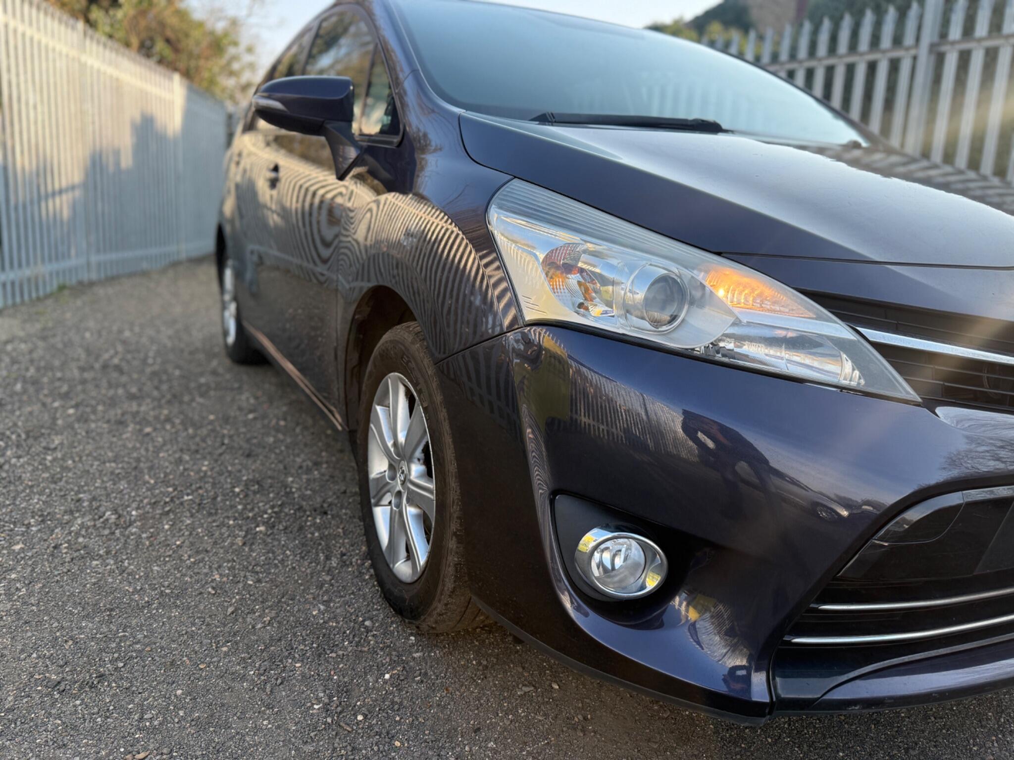 2015 Toyota Verso image 33
