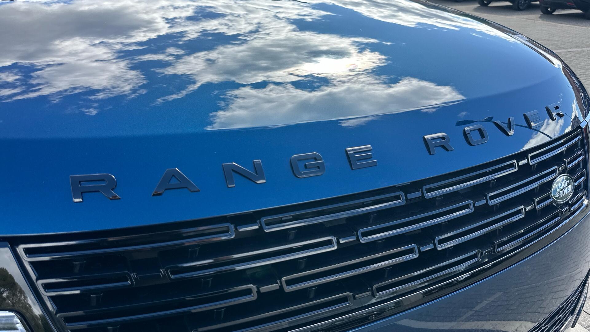 Land Rover Range Rover Sport view 22