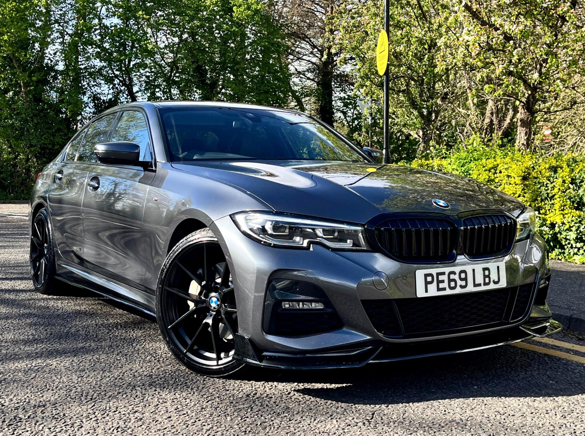 BMW 3 Series view 9
