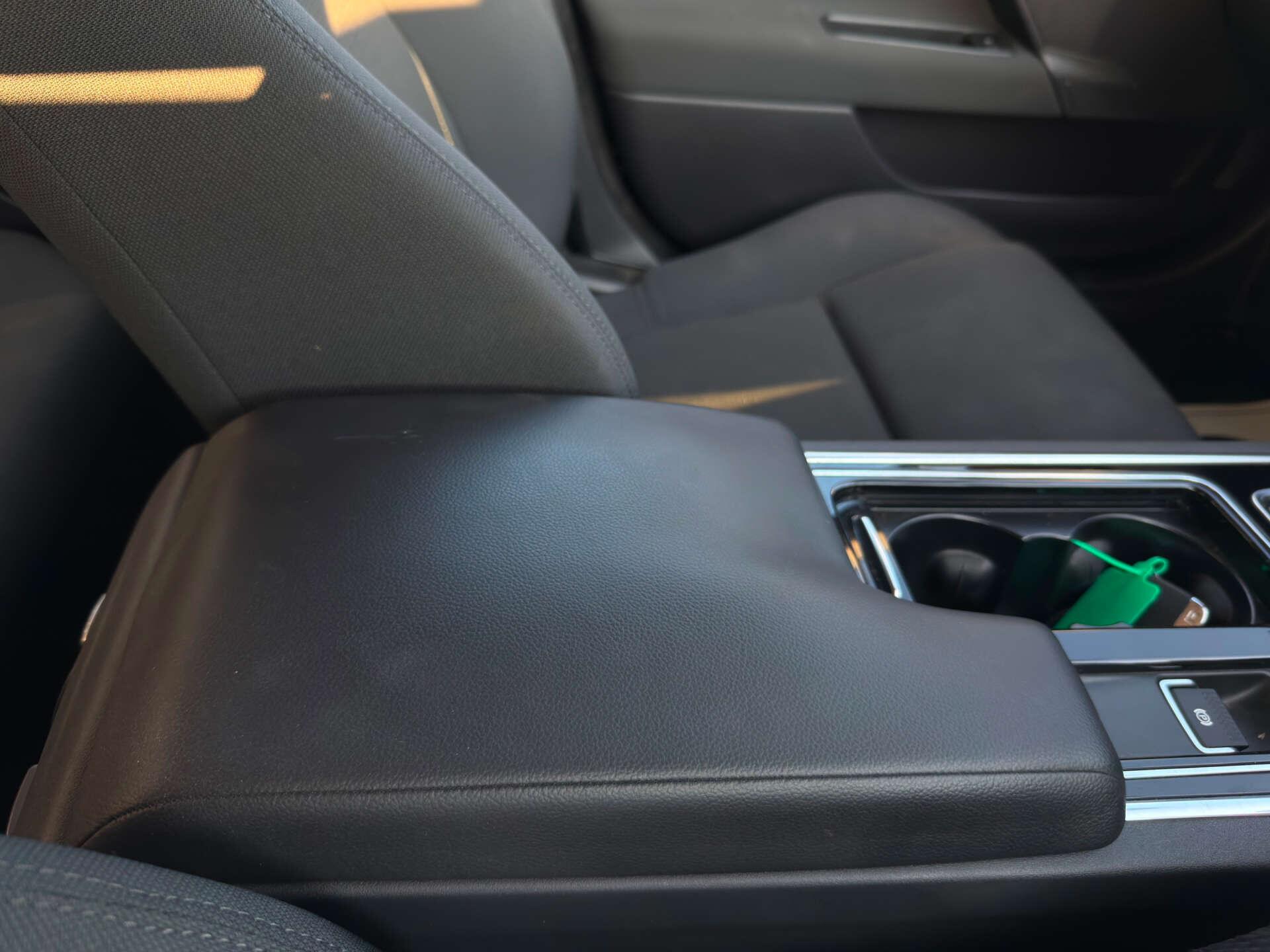 Jaguar Xe view 61