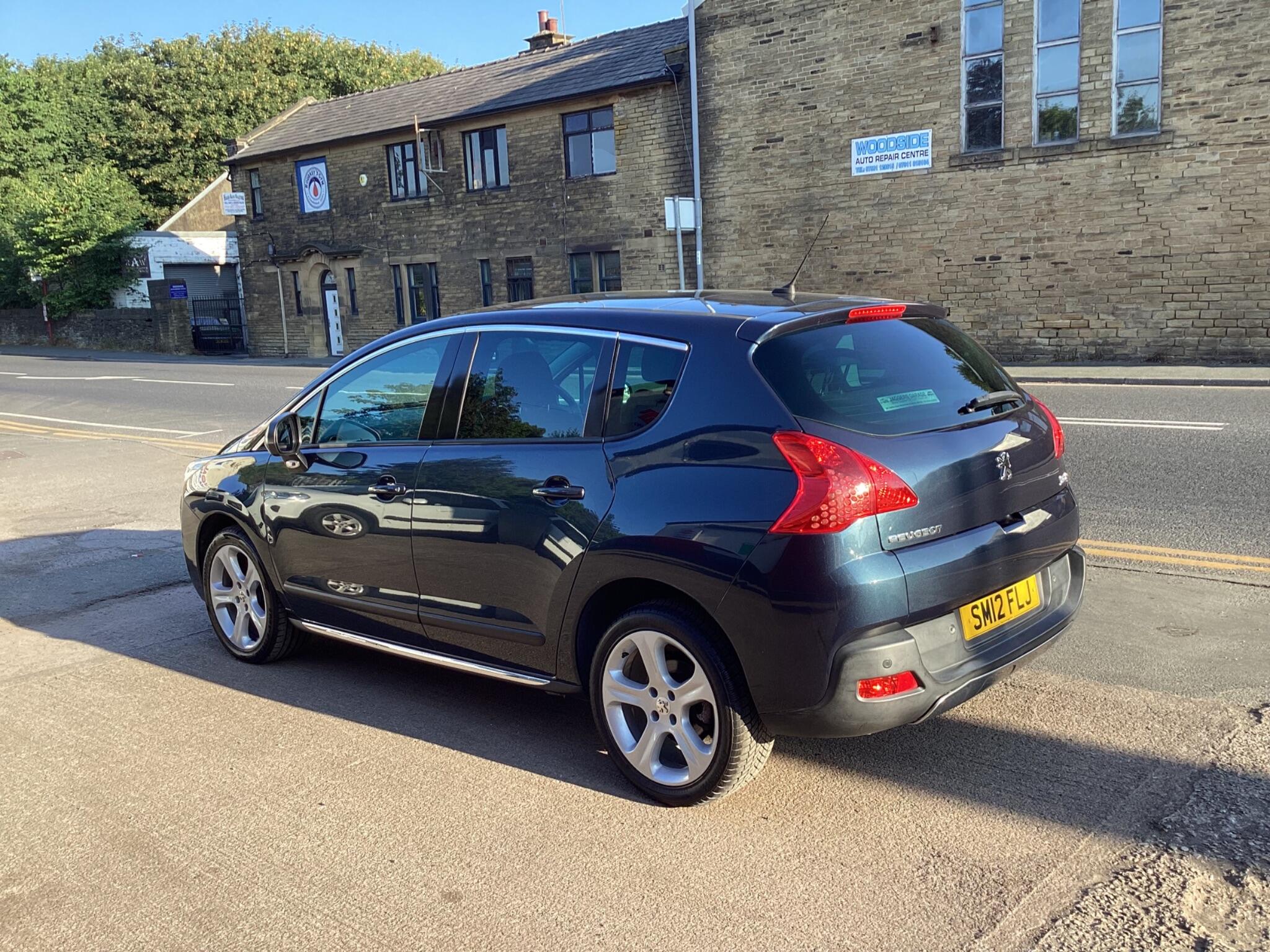 Peugeot 3008 view 4