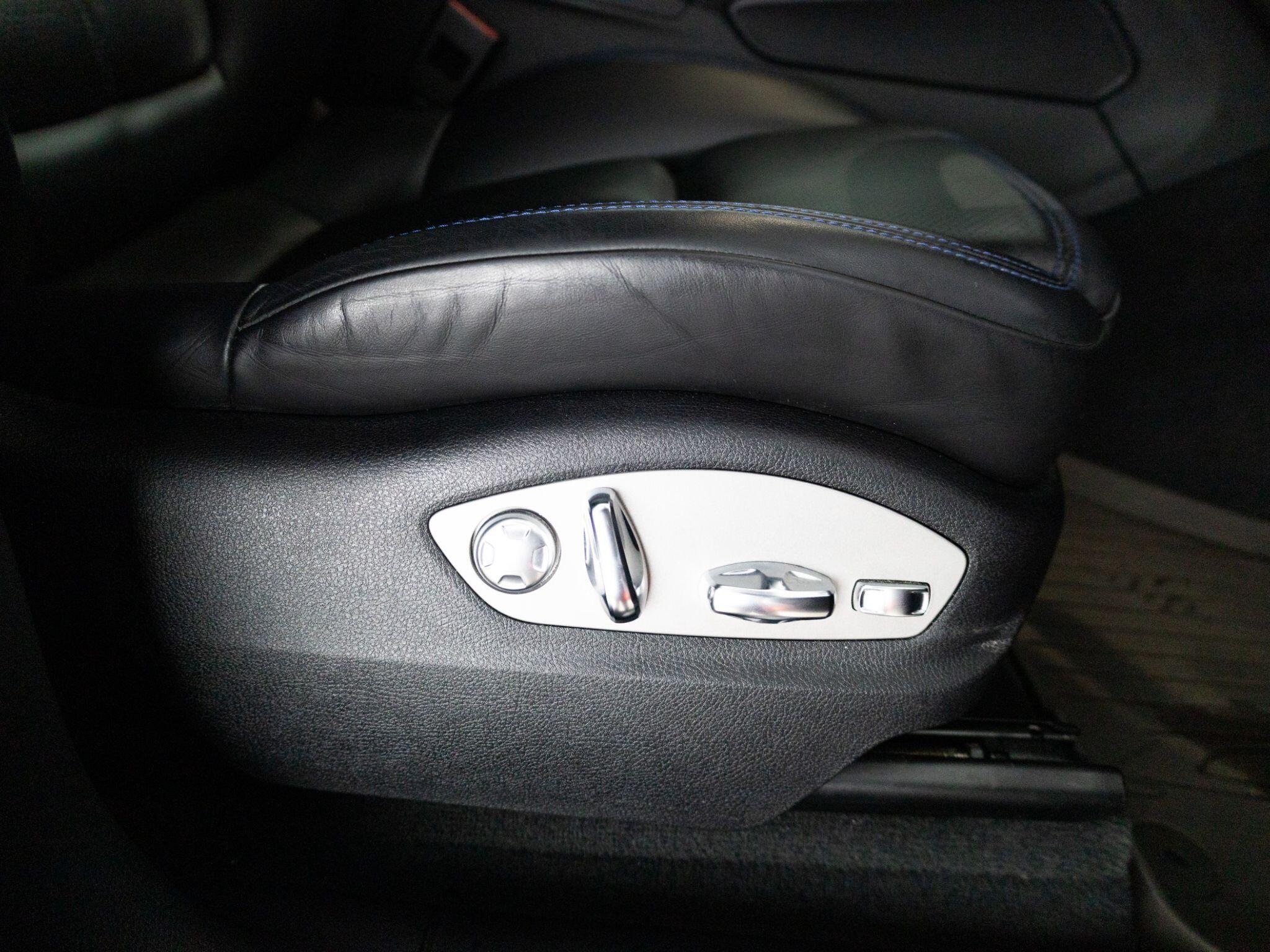 Porsche Macan view 71
