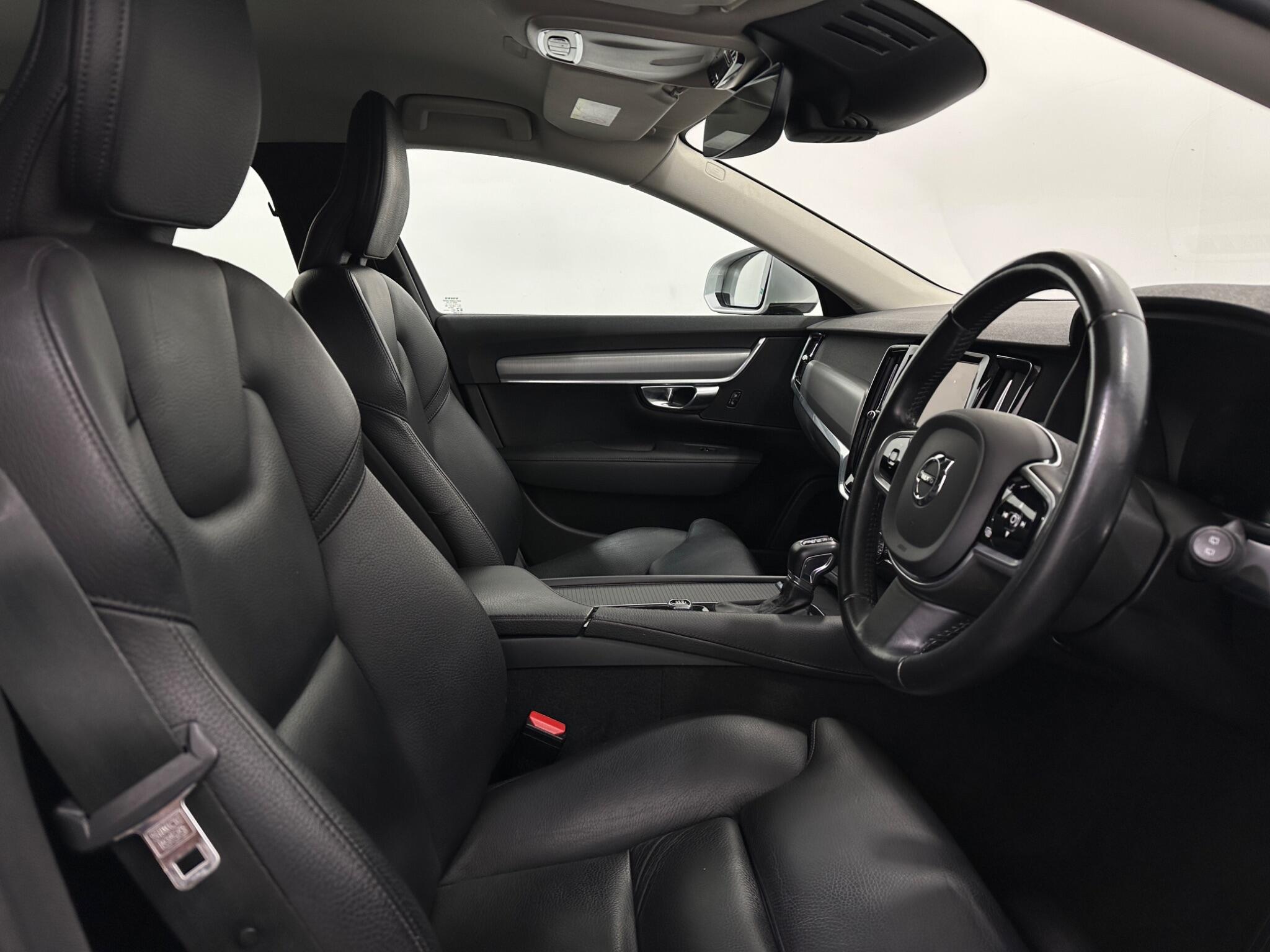 Volvo V90 view 31