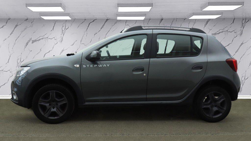Dacia Sandero view 9