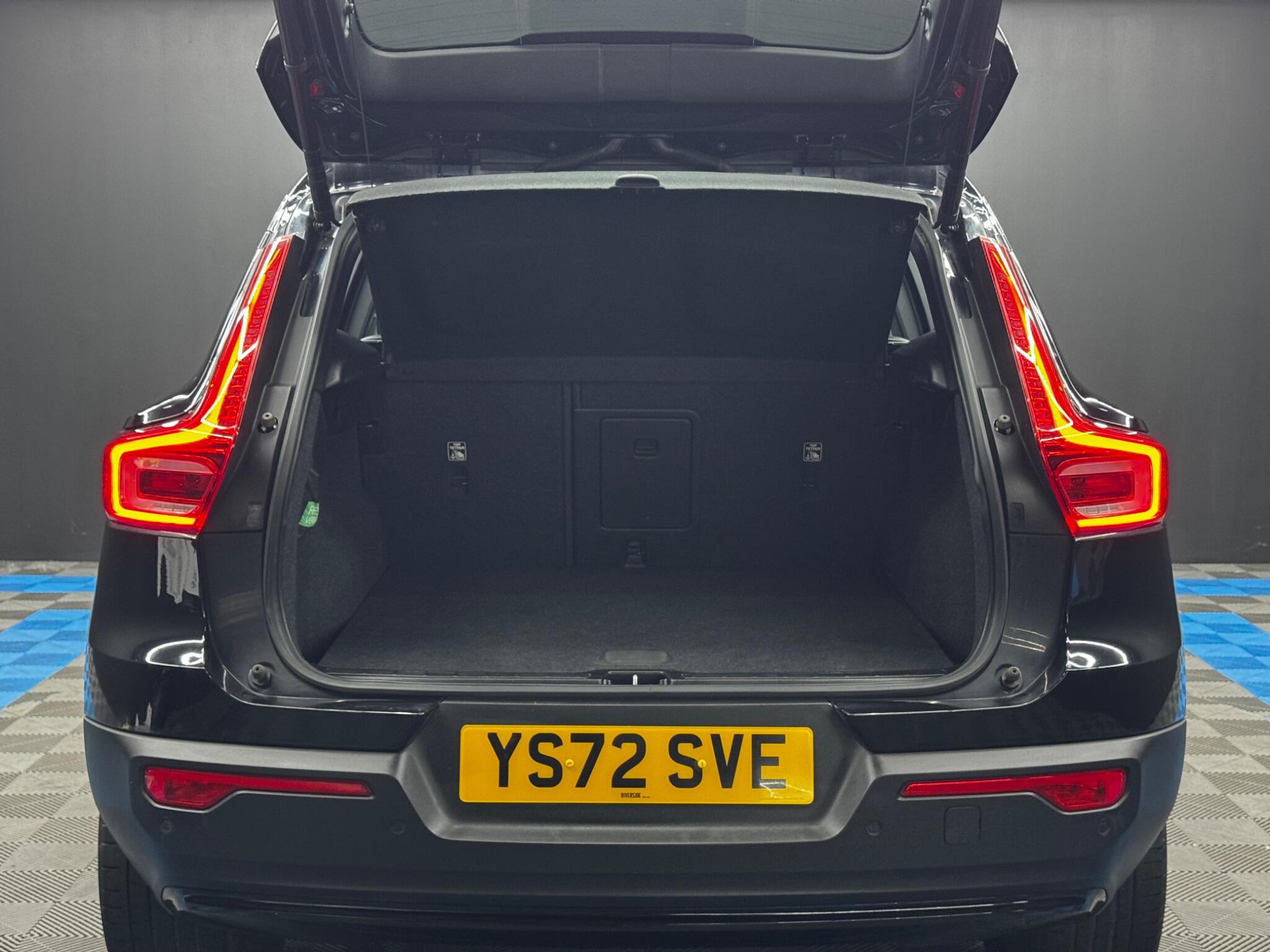 Volvo XC40 view 38