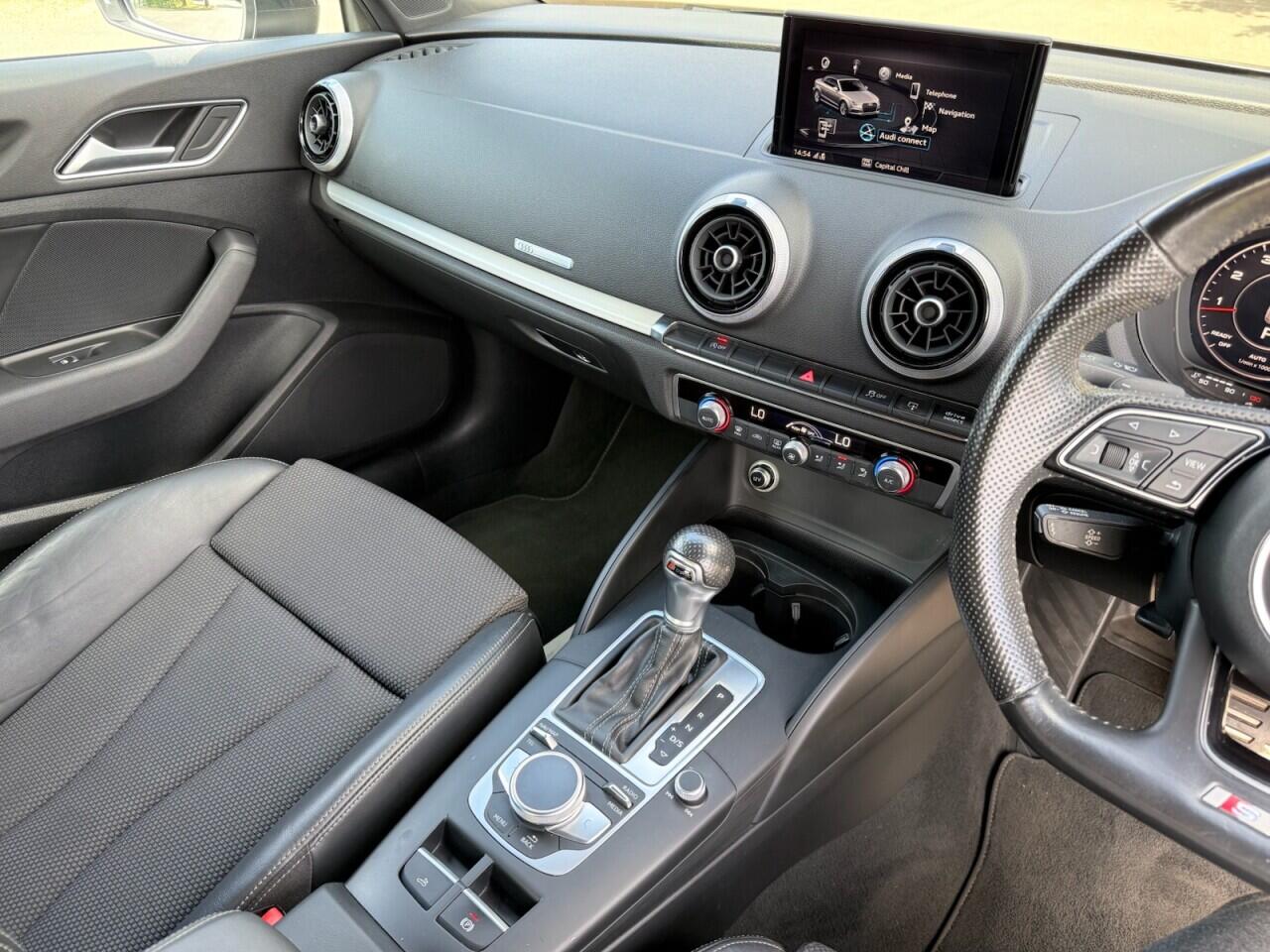 Audi A3 Cabriolet view 23