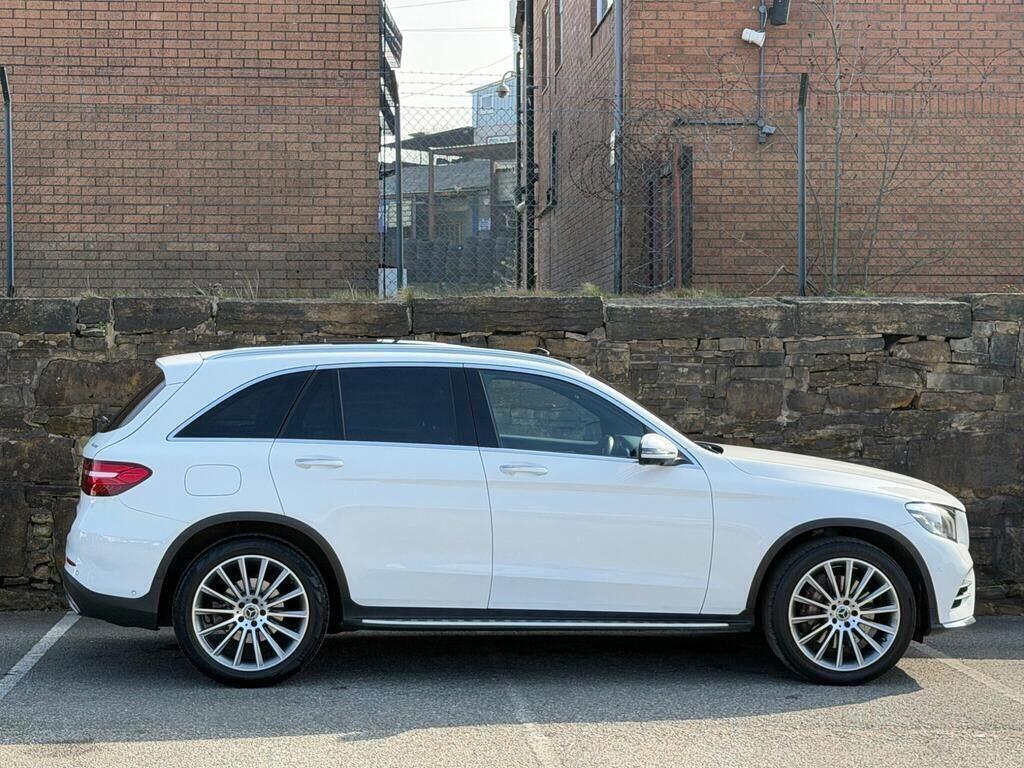 Mercedes-Benz GLC view 8