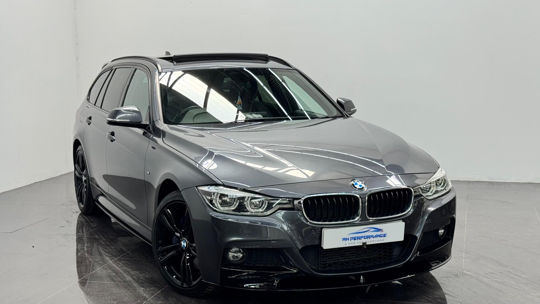 BMW 3 Series view 16