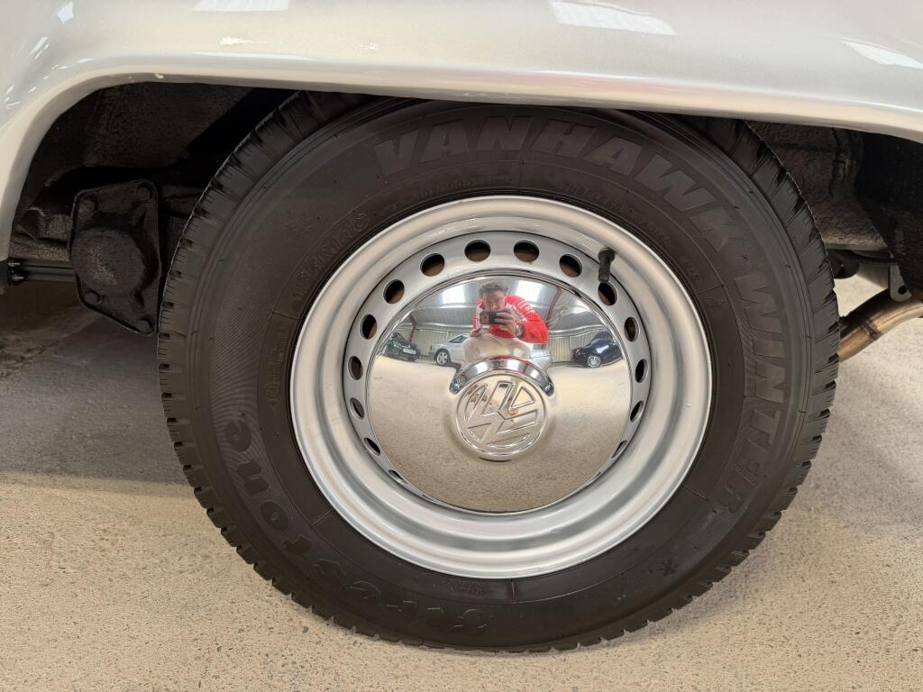 Volkswagen Transporter view 35