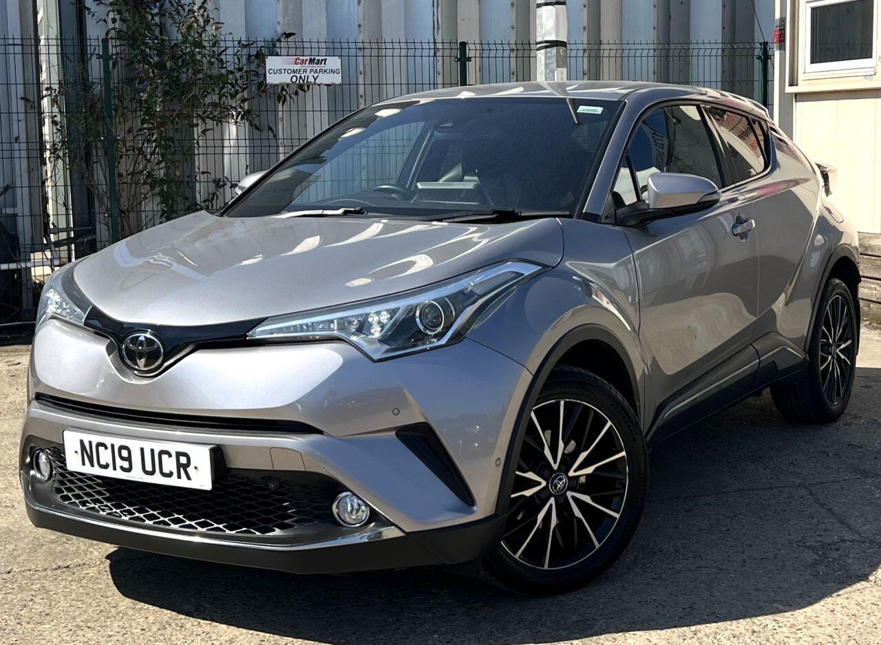 Toyota C-HR view 2