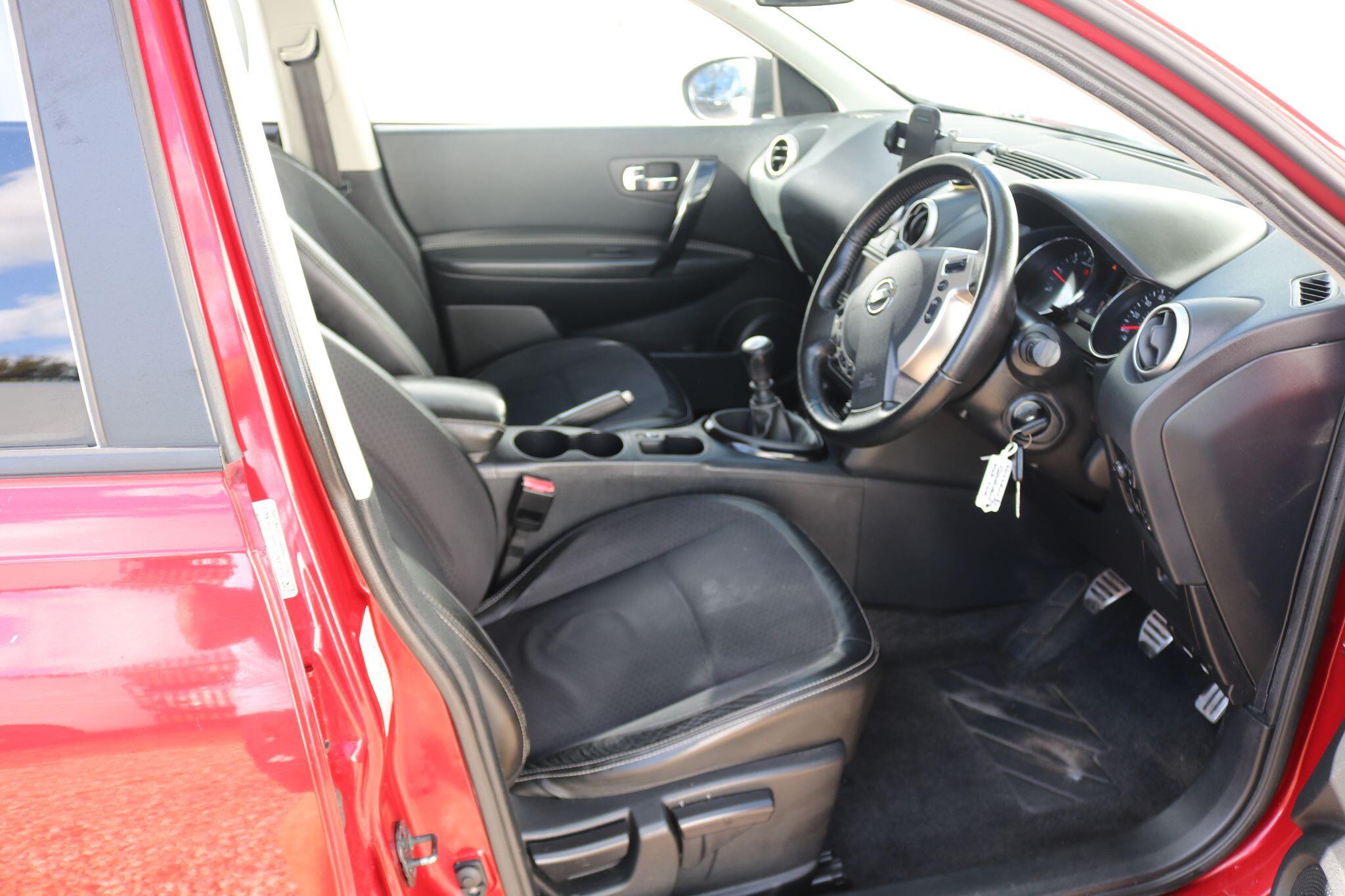 Nissan Qashqai+2 view 21