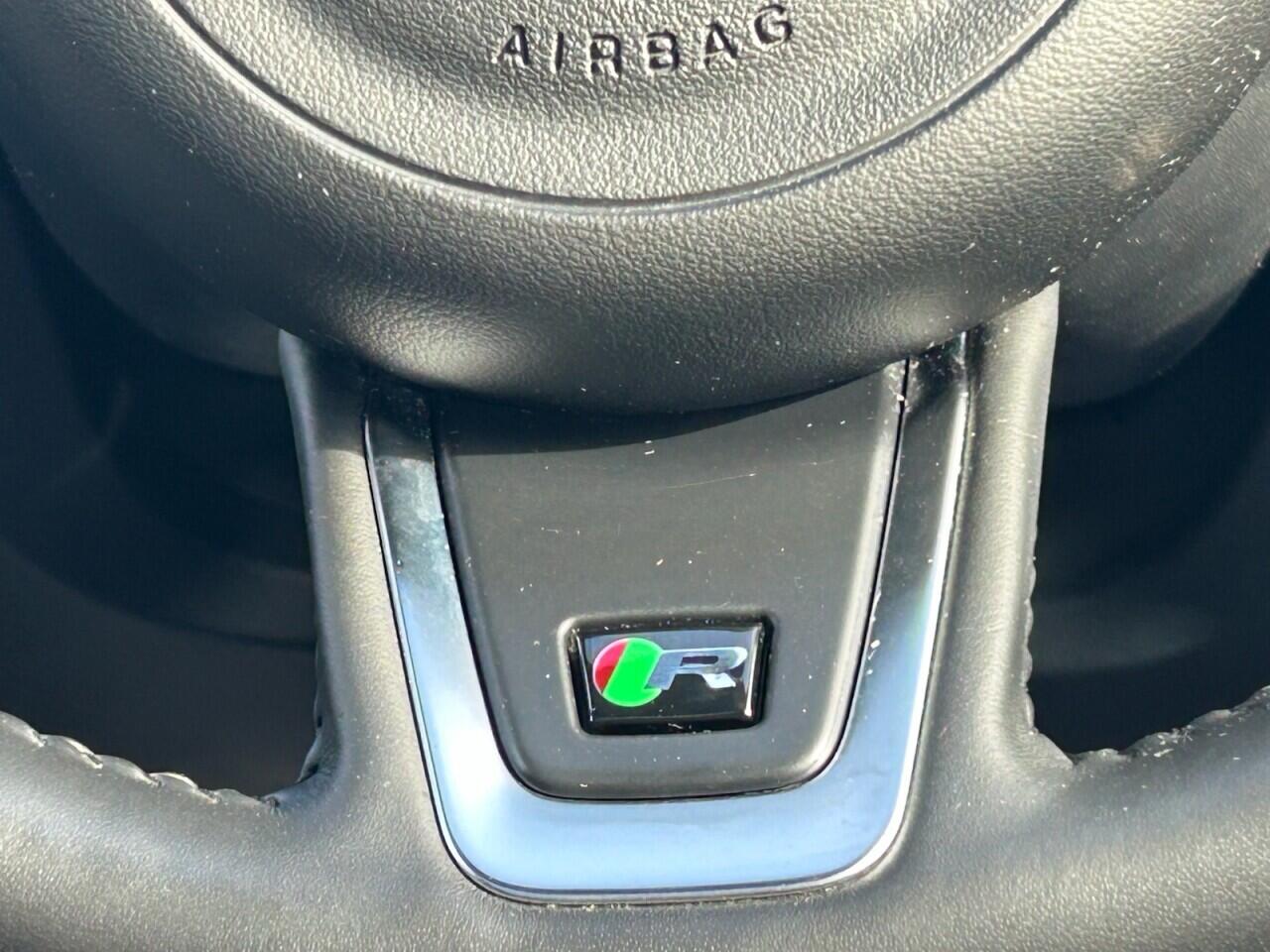 Jaguar E-Pace view 31
