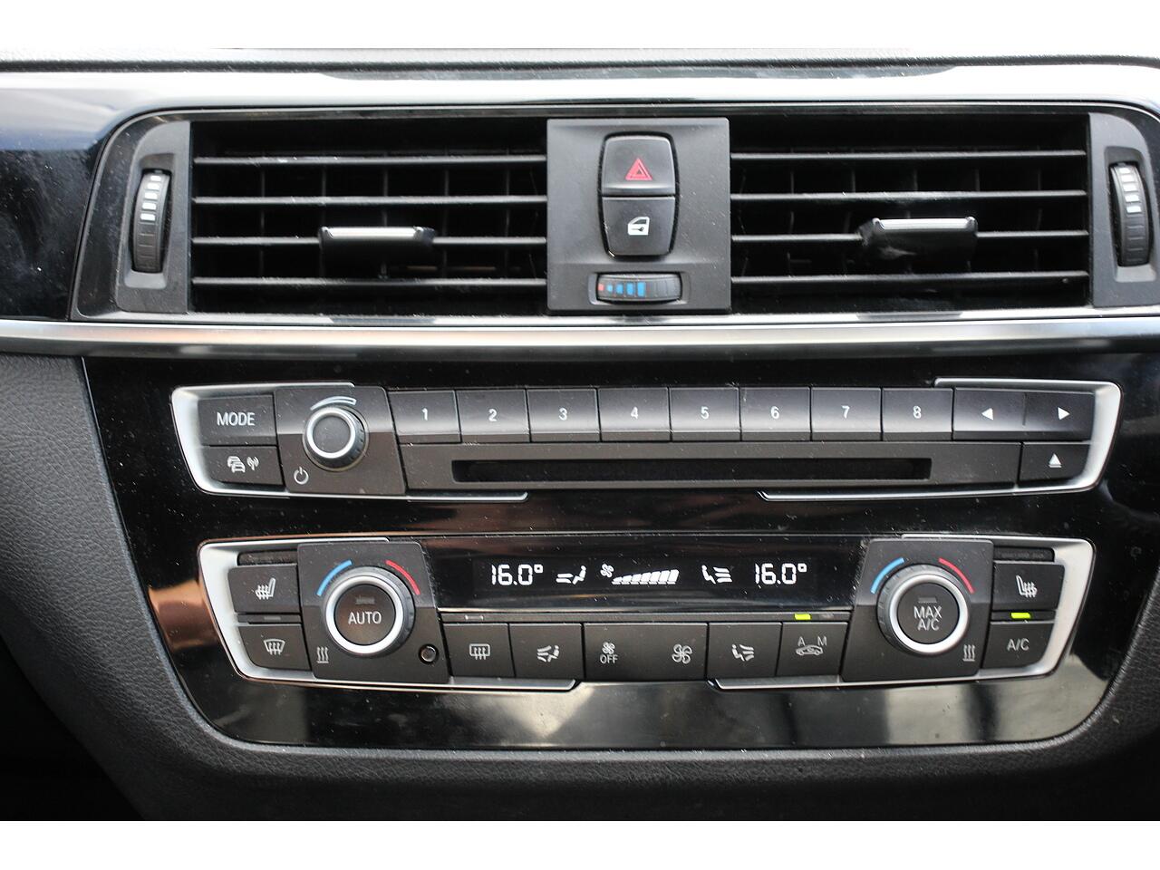 BMW 1 Series view 19