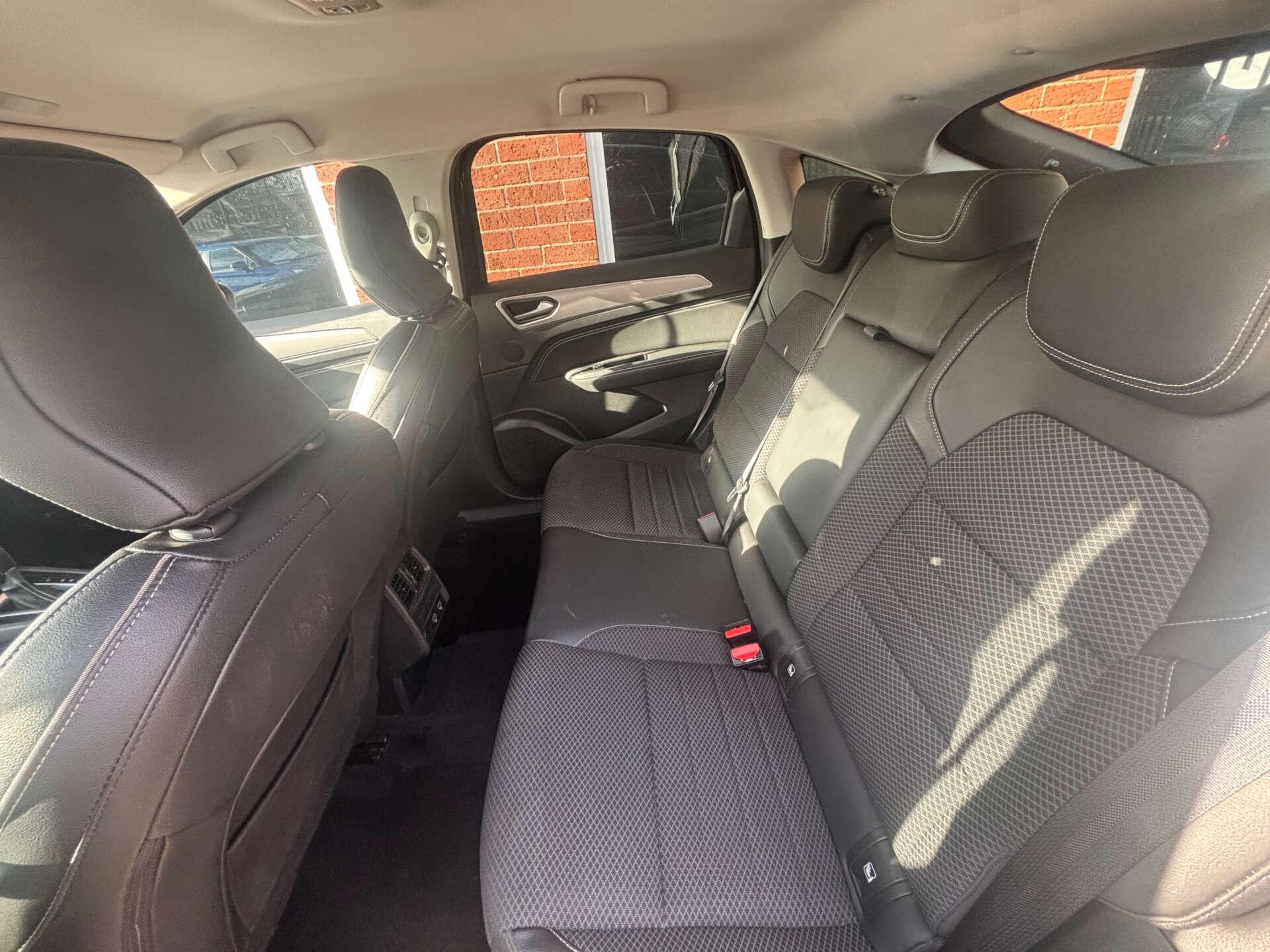 Renault Arkana view 50
