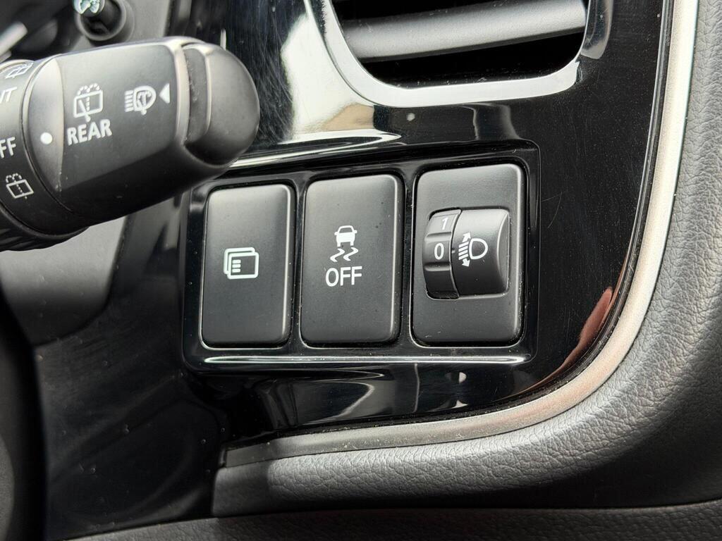 Mitsubishi Outlander view 47
