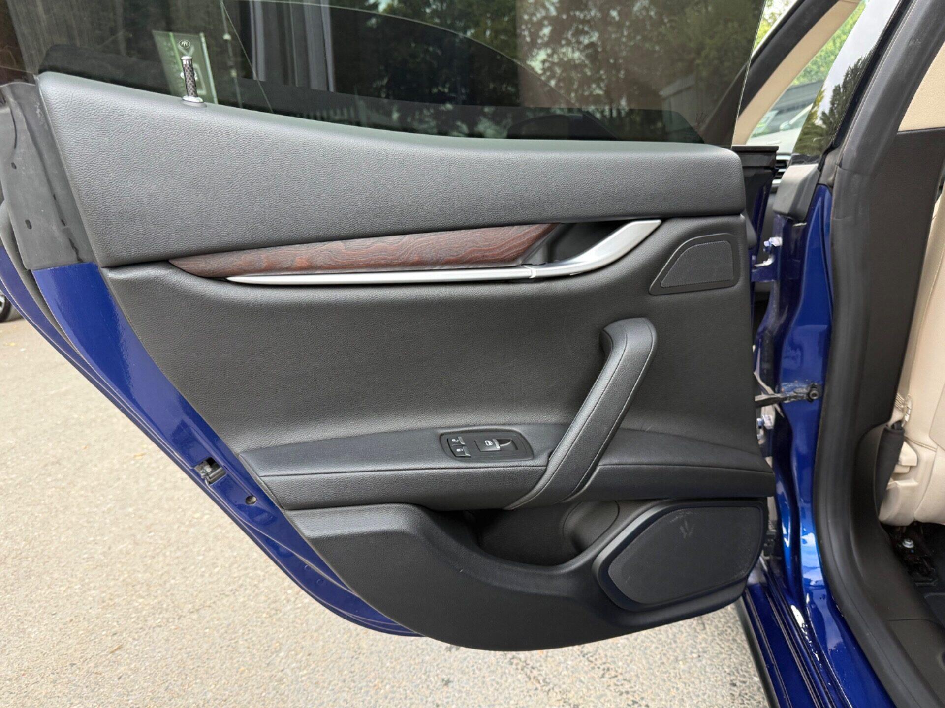 Maserati Ghibli view 47