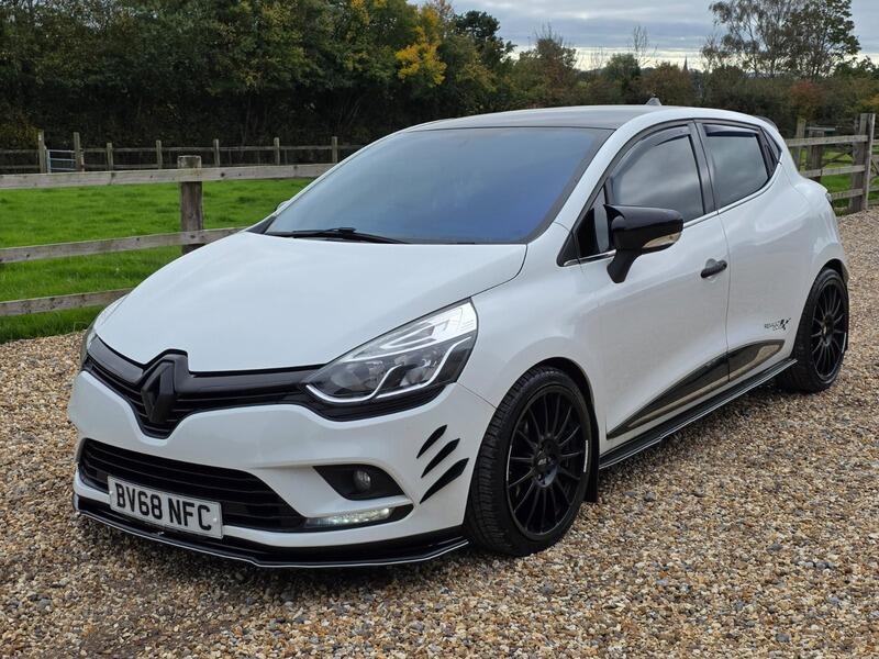 2018 Renault Clio 1.5 dCi Iconic Euro 6 (s/s) 5dr • 96,400 miles image 14
