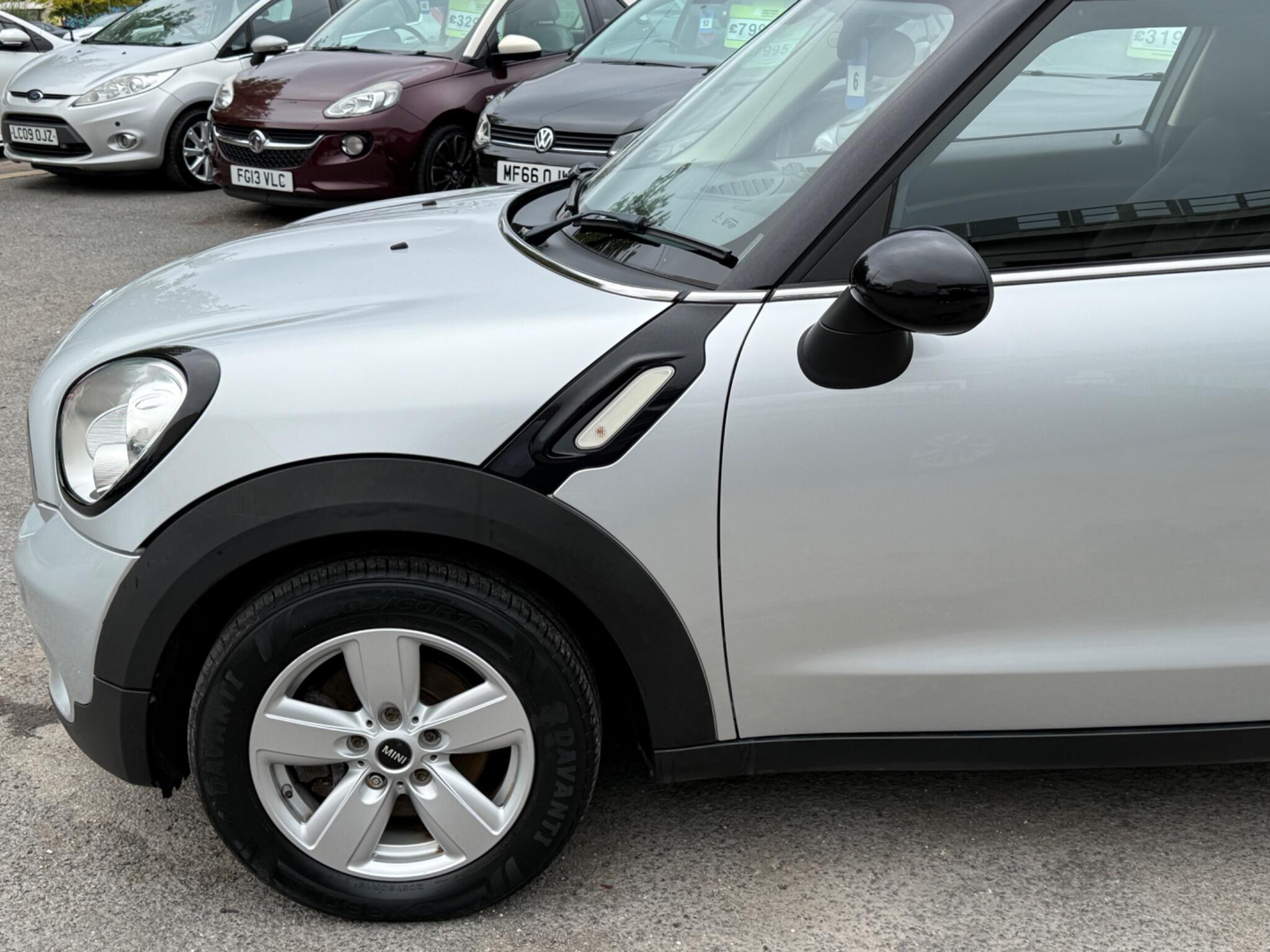 MINI Paceman - Image 11