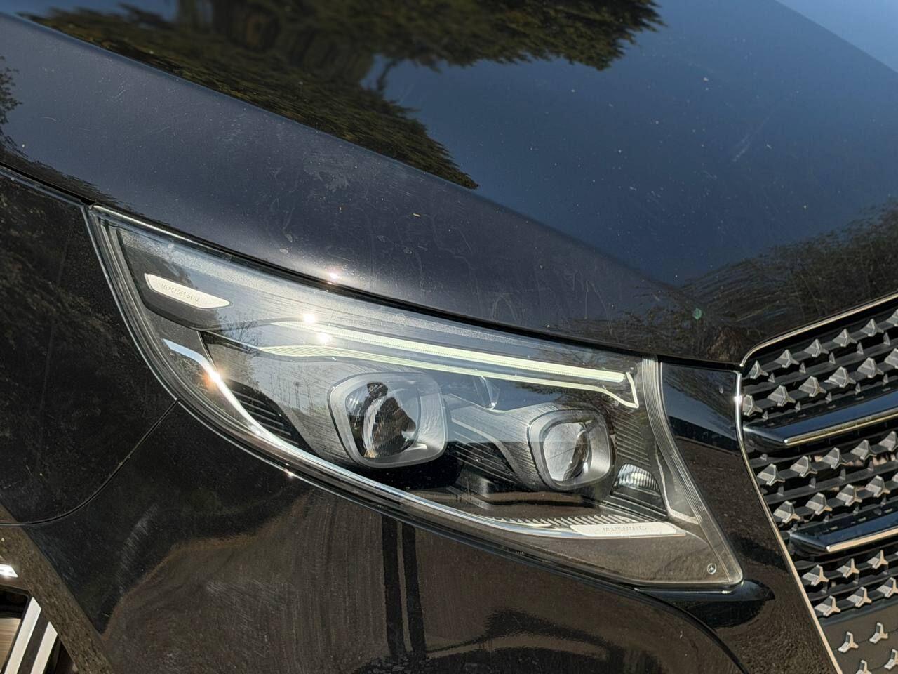 Mercedes-Benz V Class view 44