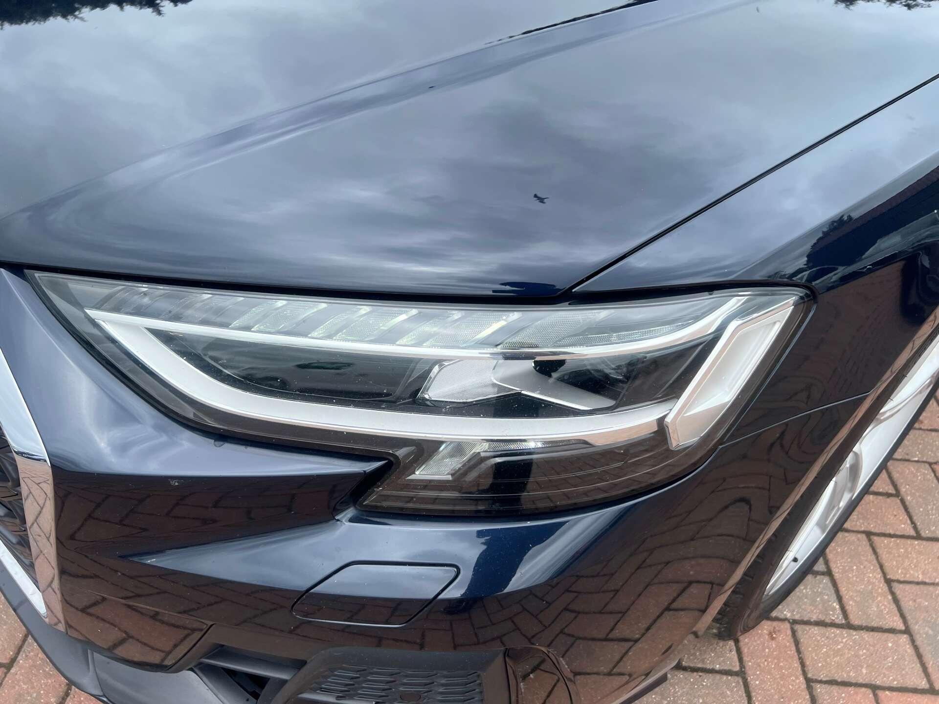 Audi A8 view 64