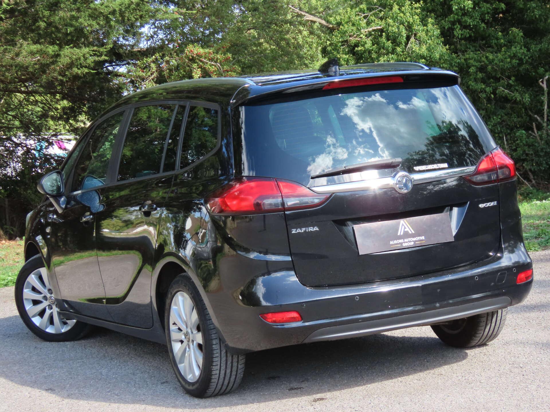 Vauxhall Zafira Tourer view 7
