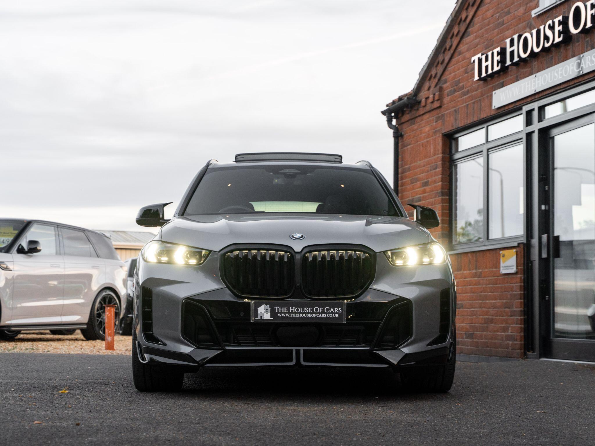BMW X5 view 2