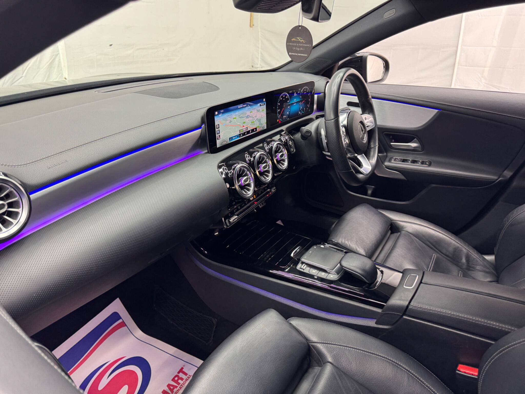 Mercedes-Benz Cla view 16