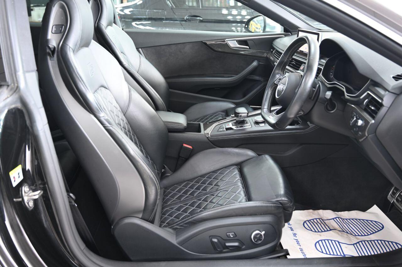 Audi S5 view 17