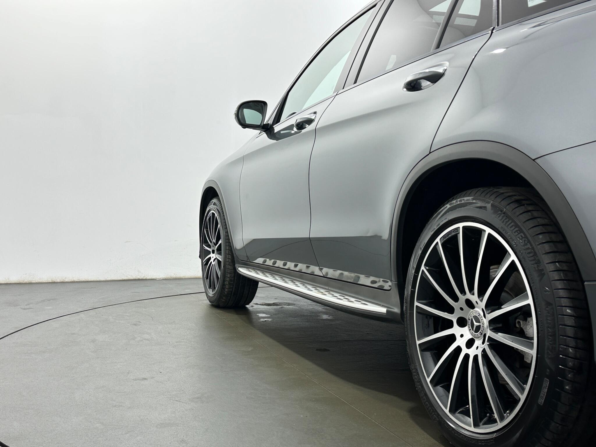 Mercedes-Benz GLC view 50