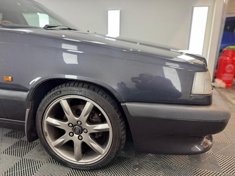 1996 Volvo 850 image 10
