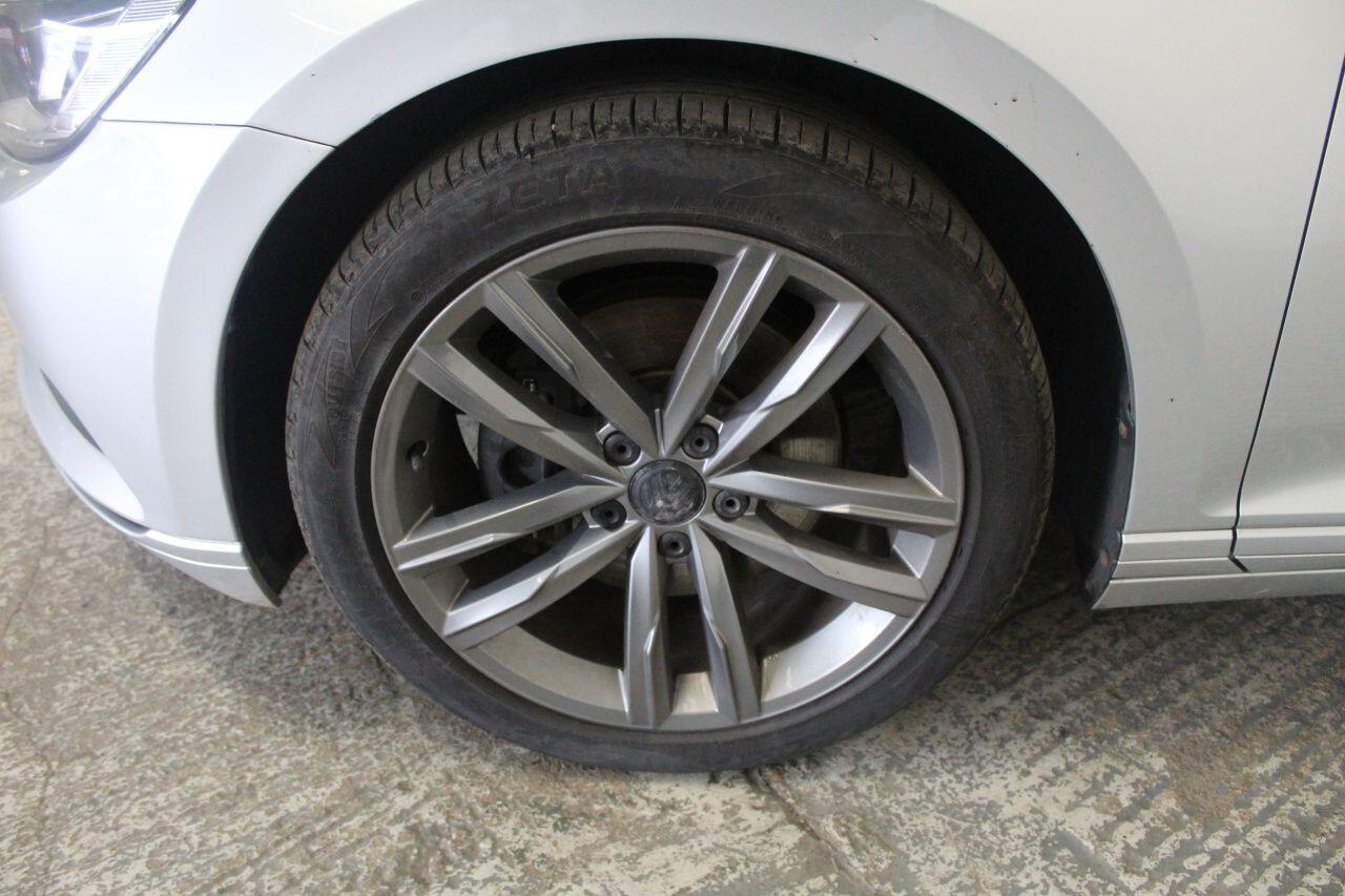 Volkswagen Passat view 62