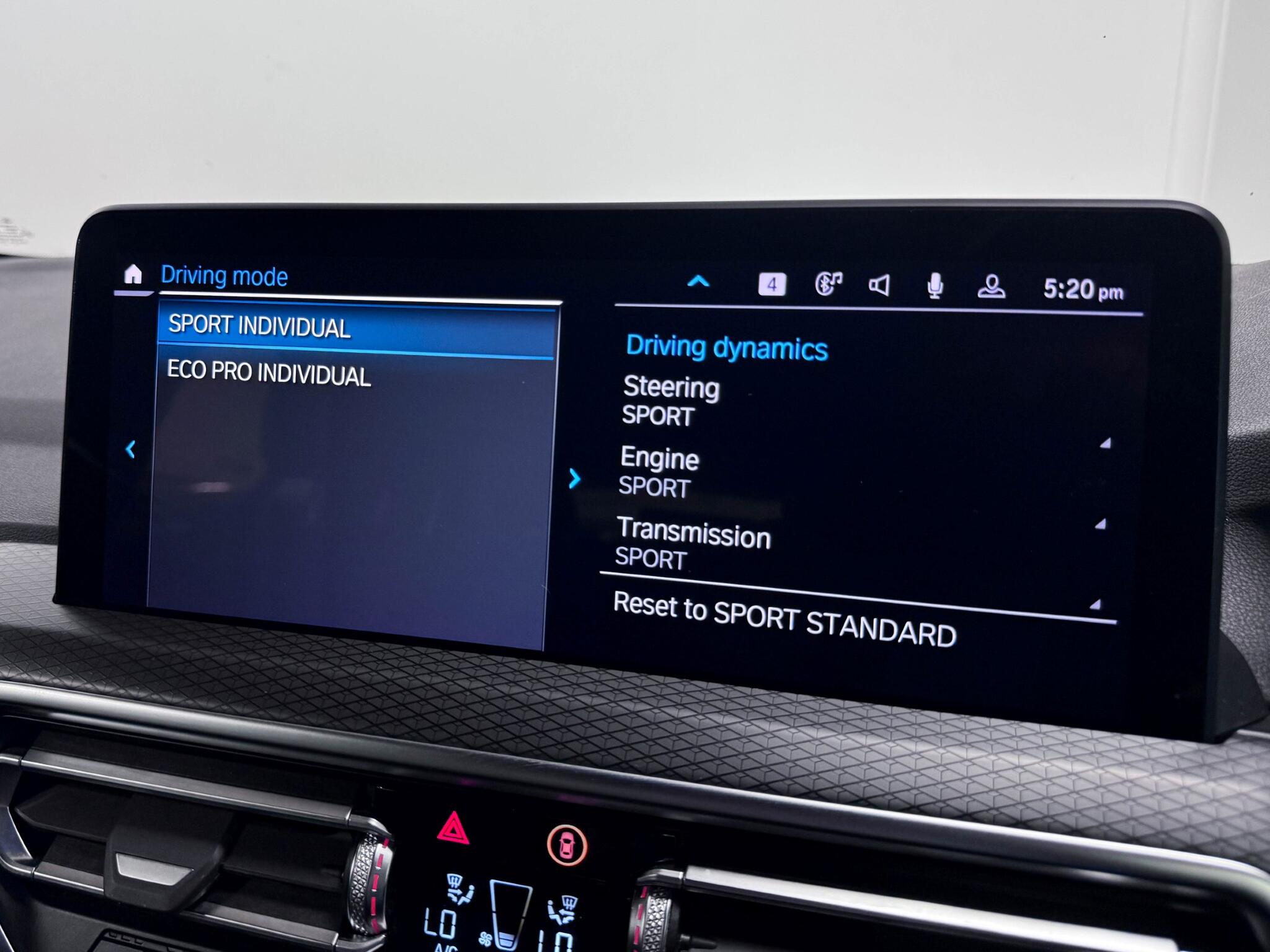 BMW X4 view 56