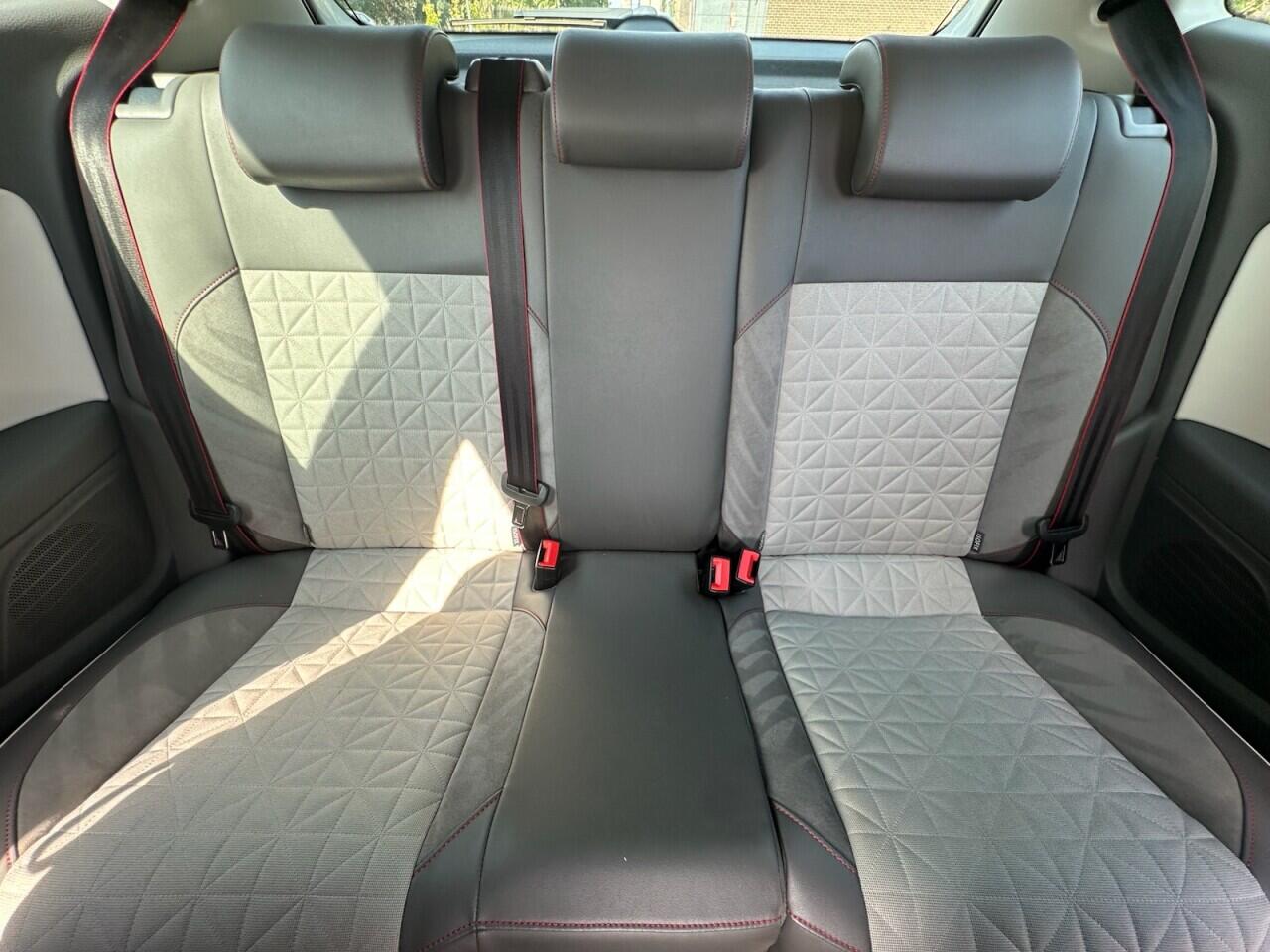Volkswagen Polo view 40