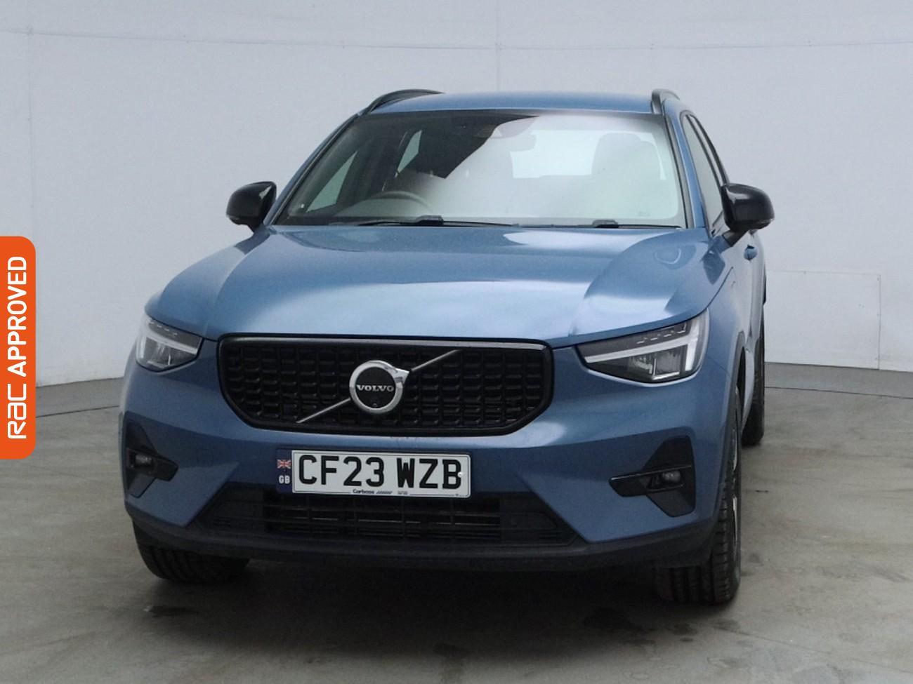 Volvo XC40 view 8
